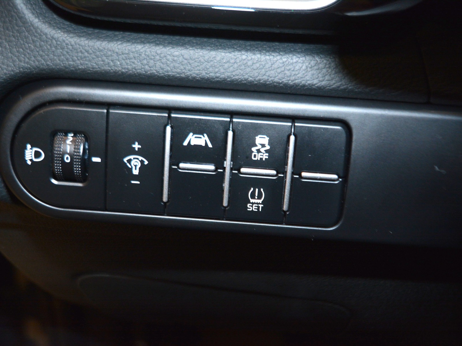 17 - Kia Xceed 1.0 t-gdi mhev 115cv business dct7