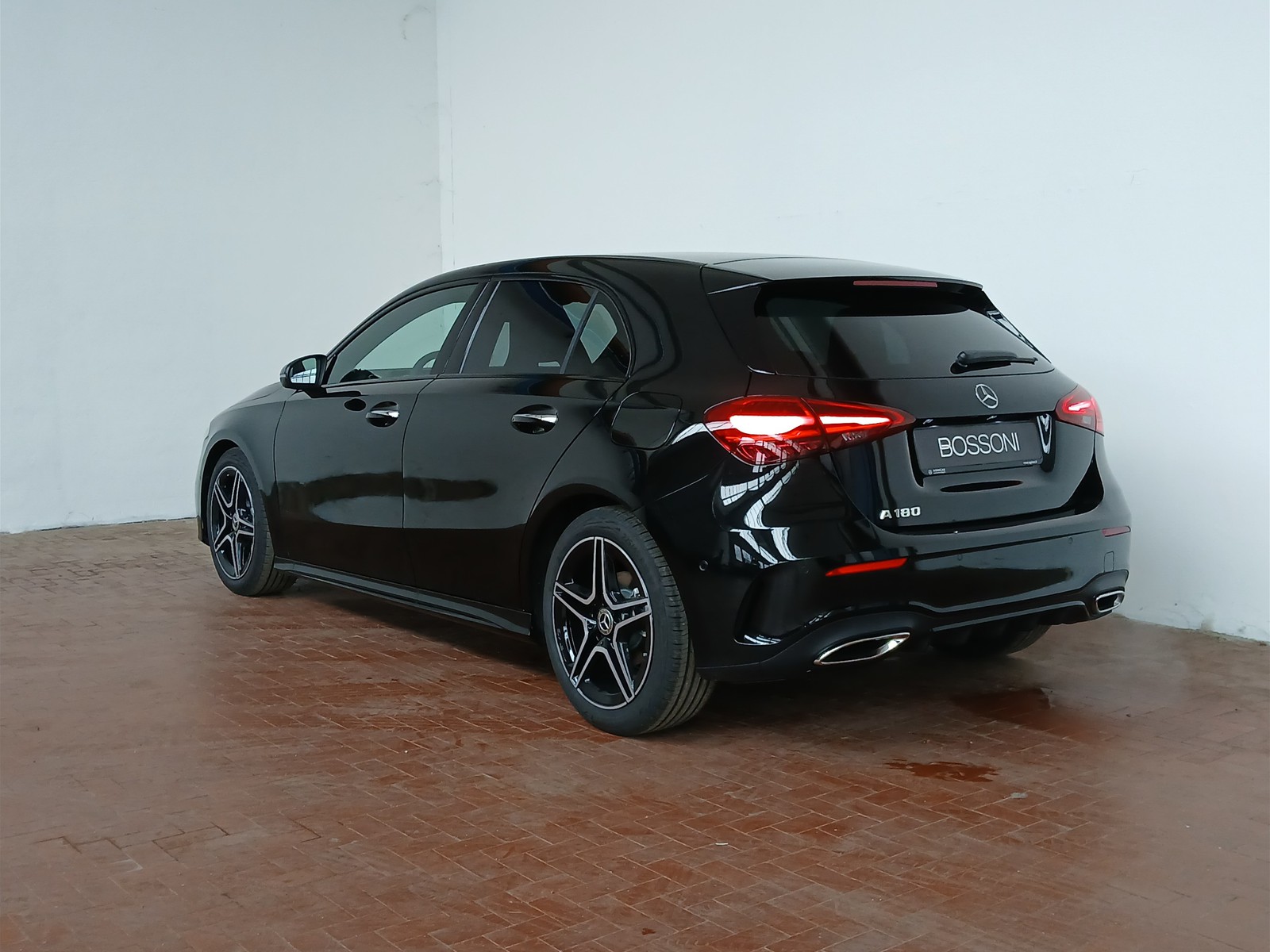 5 - Mercedes Classe A 180 amg line advanced plus 7g-dct