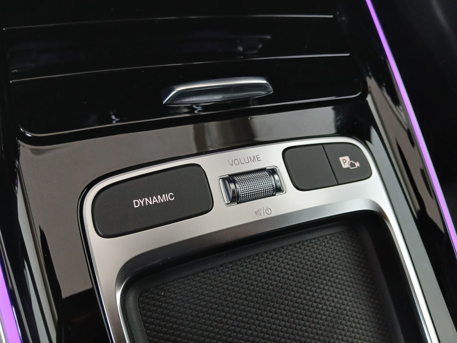 15 - Mercedes GLA 200 d amg line premium 4matic 8g-dct