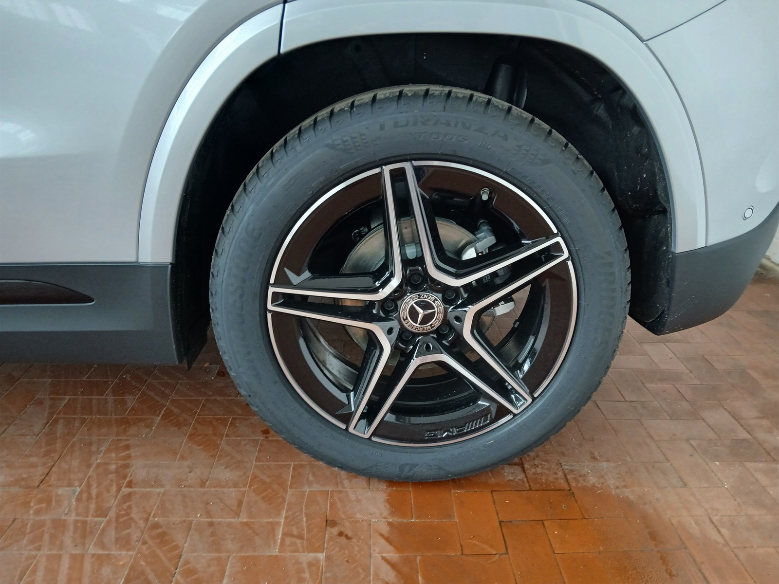 4 - Mercedes GLA 200 d amg line premium 4matic 8g-dct