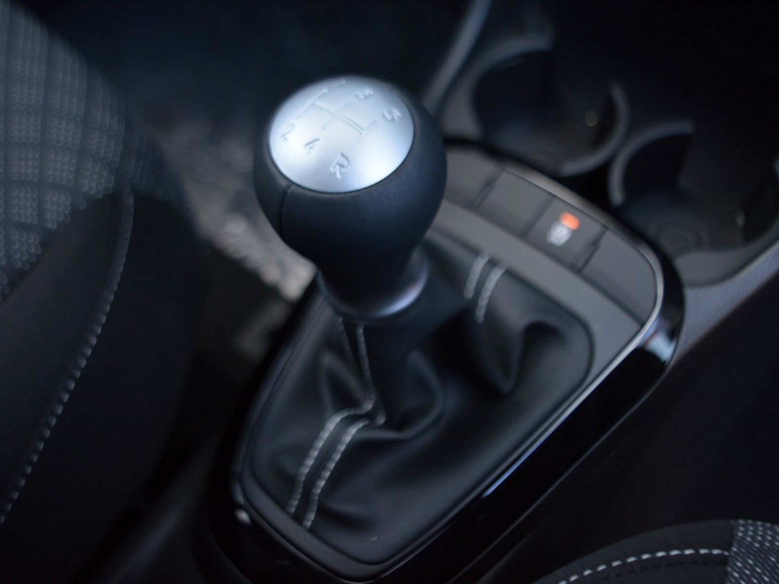 12 - Kia Picanto 1.0 gdi style