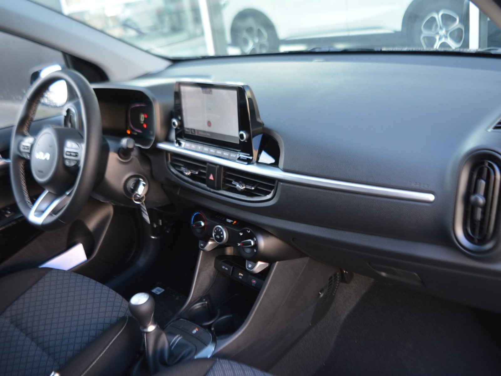 8 - Kia Picanto 1.0 gdi style