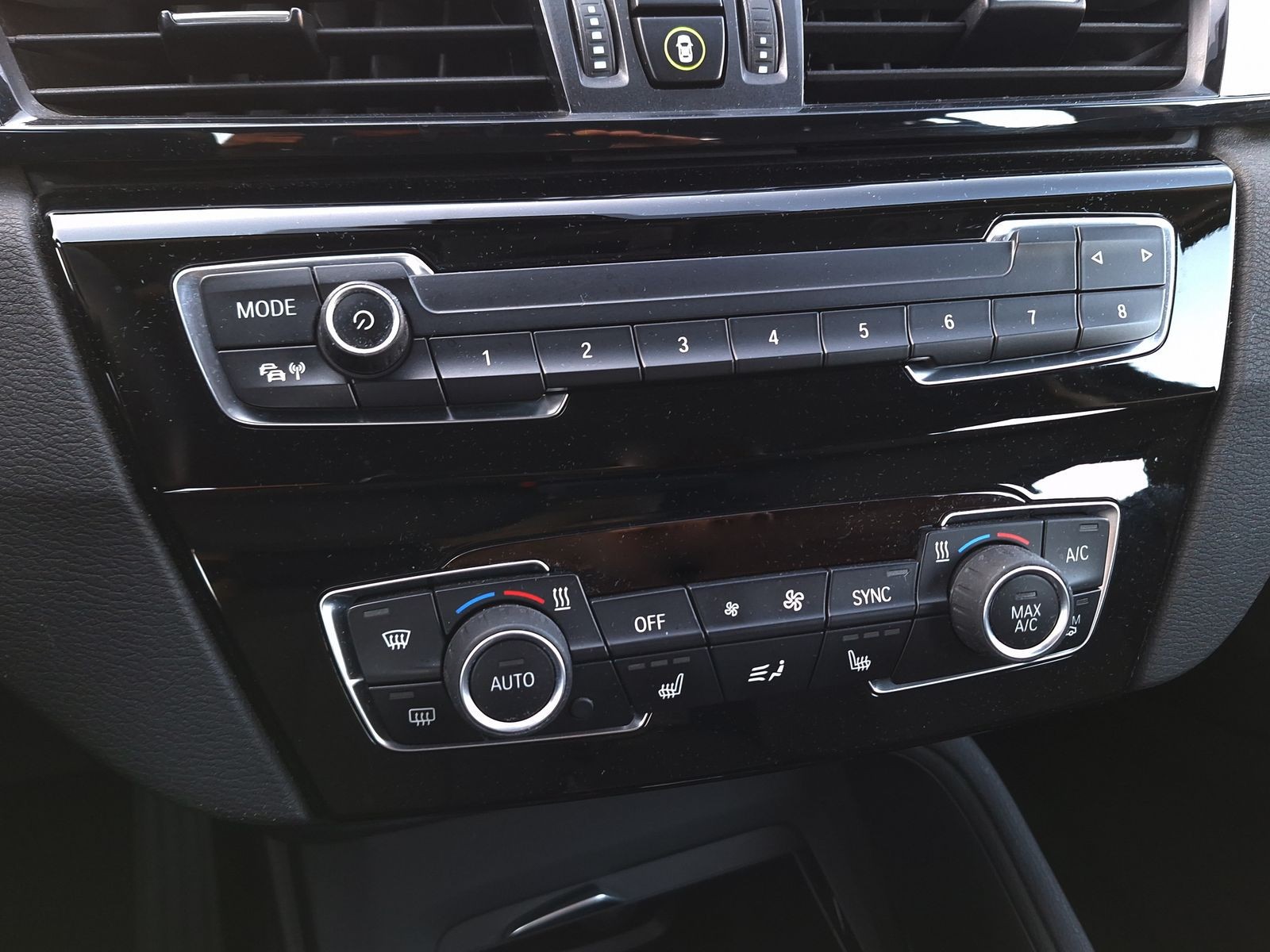 17 - BMW X1 18d sdrive business advantage steptronic