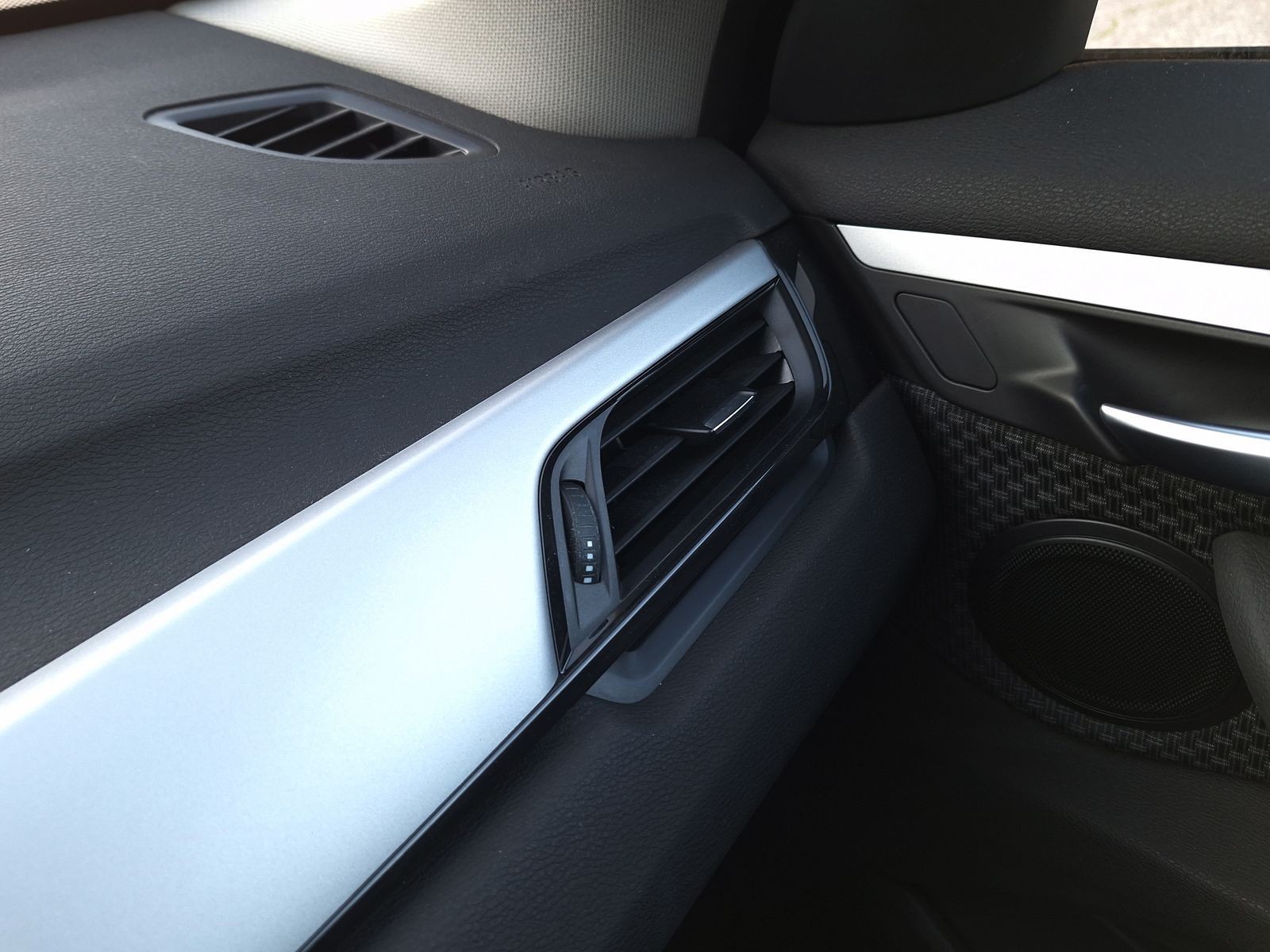 21 - BMW X1 18d sdrive business advantage steptronic