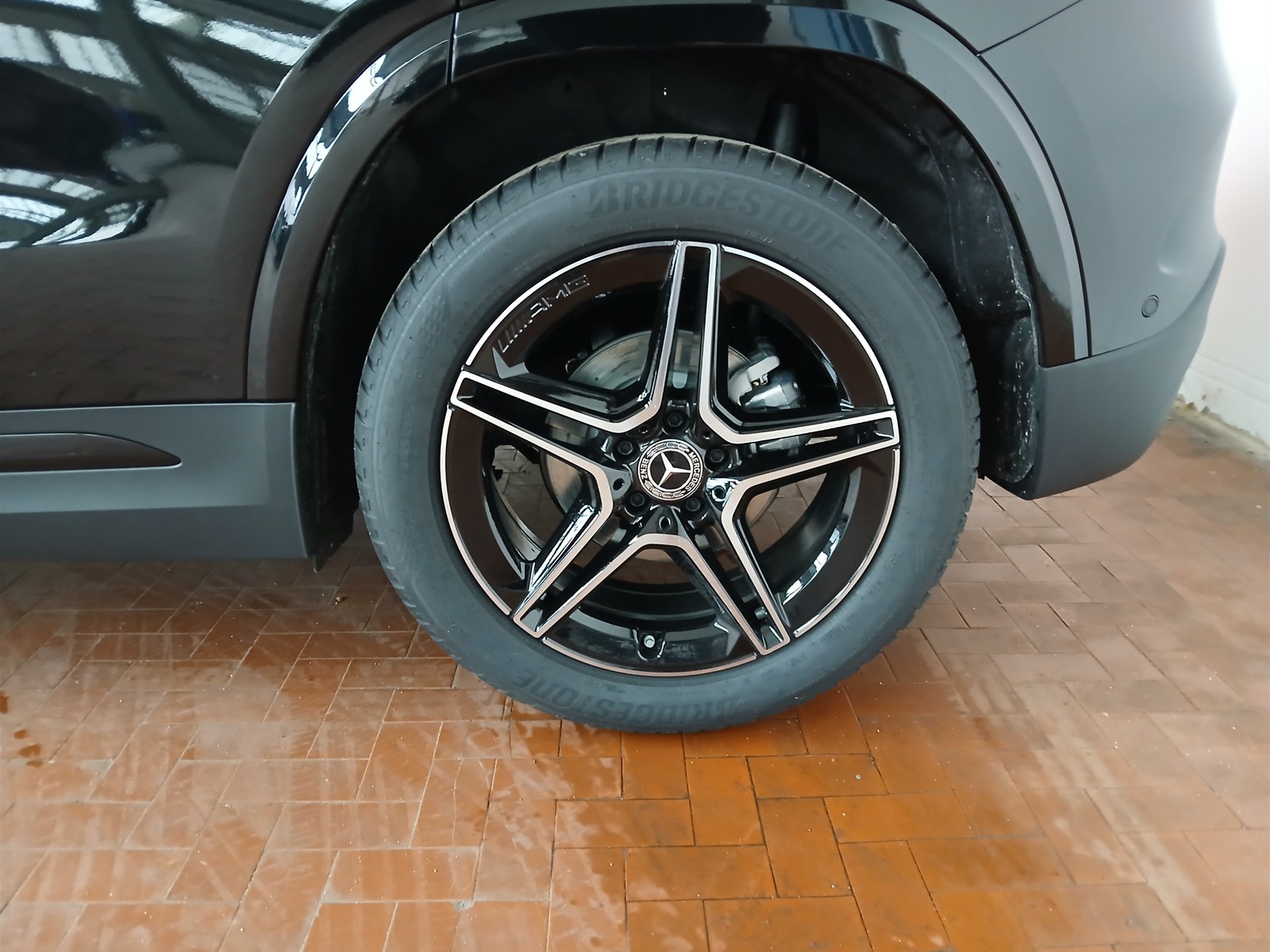 4 - Mercedes GLA 180 d amg line advanced plus 8g-dct