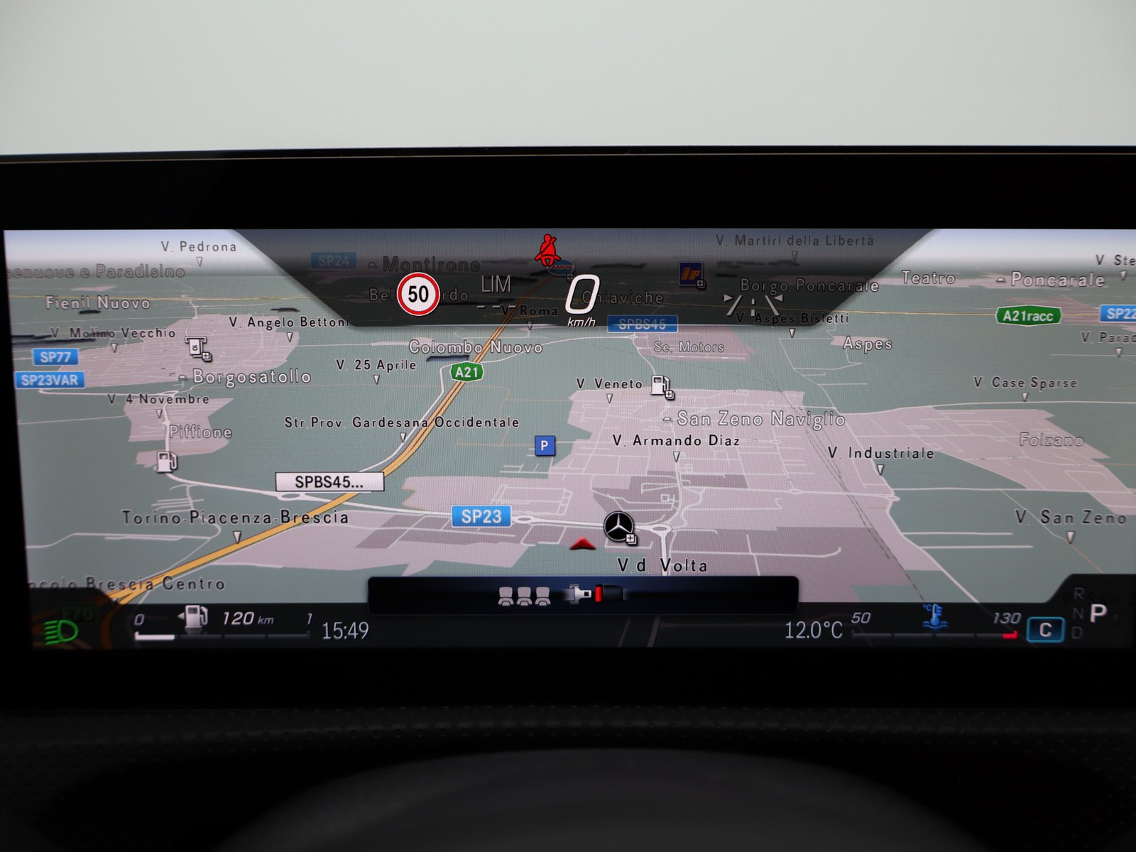 16 - Mercedes Classe A 180 d amg line premium speedshift dct amg 8g