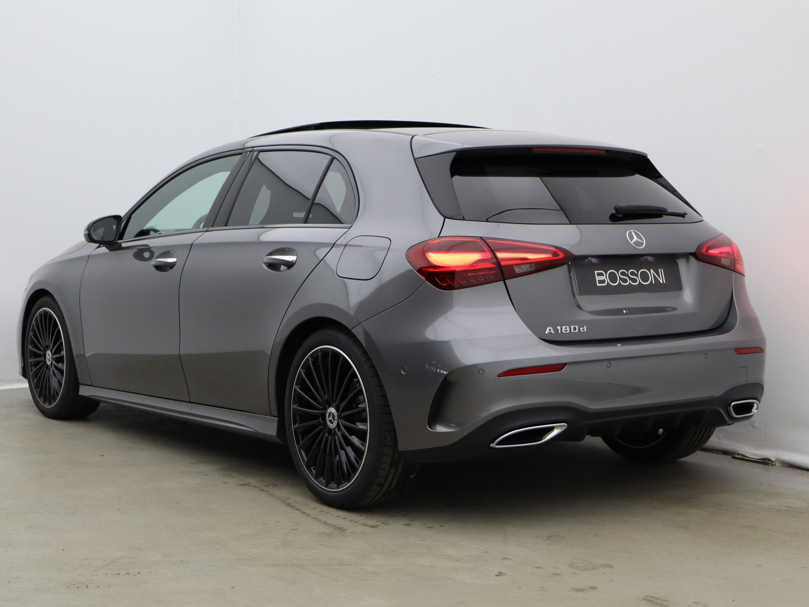 5 - Mercedes Classe A 180 d amg line premium speedshift dct amg 8g