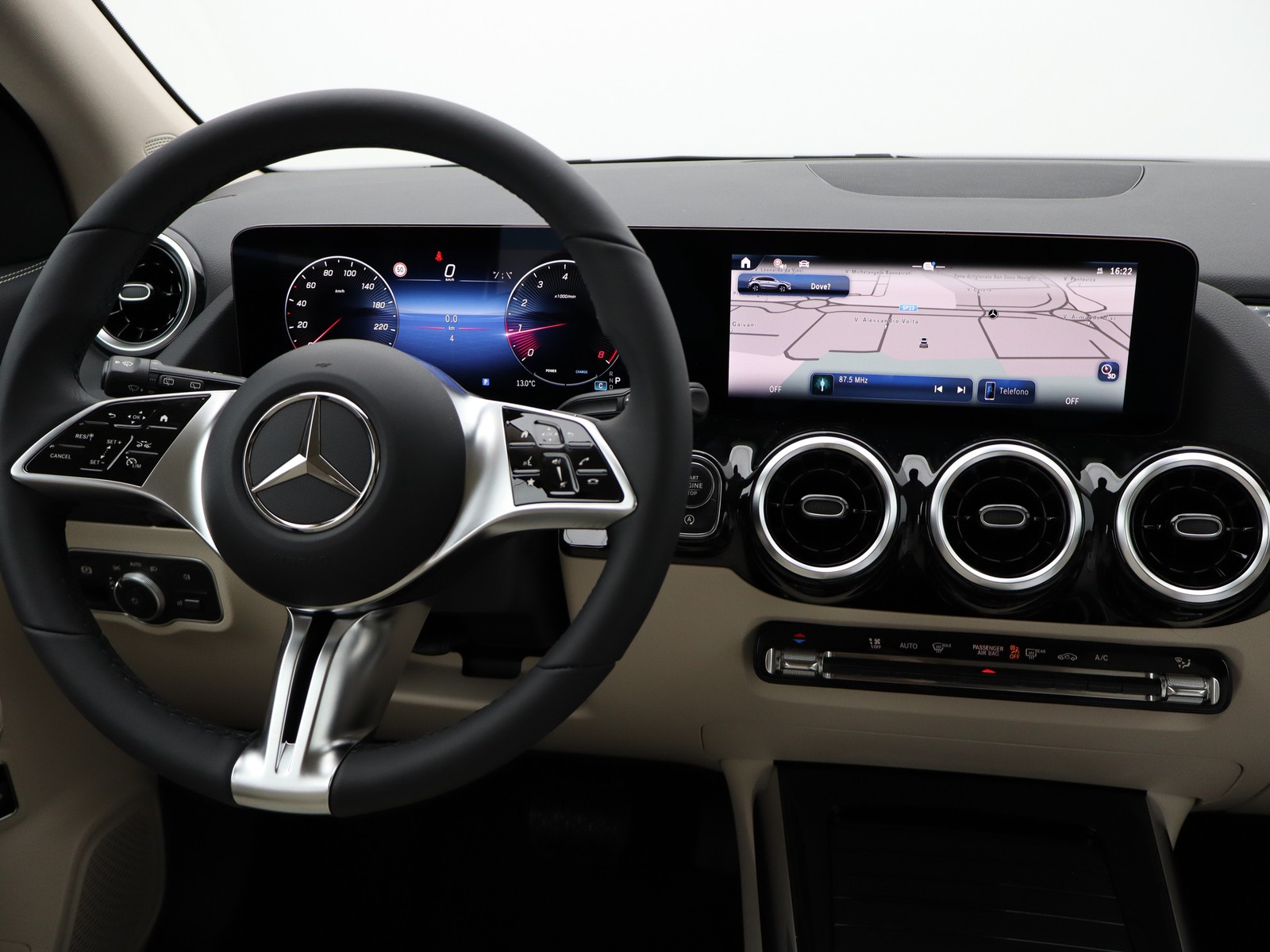 12 - Mercedes GLA 180 progressive advanced 7g-dct