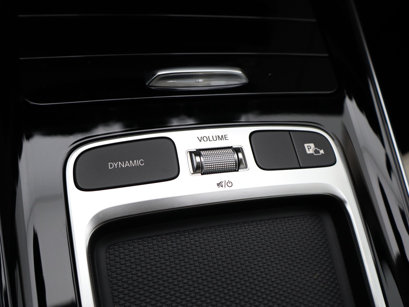 14 - Mercedes GLA 180 progressive advanced 7g-dct