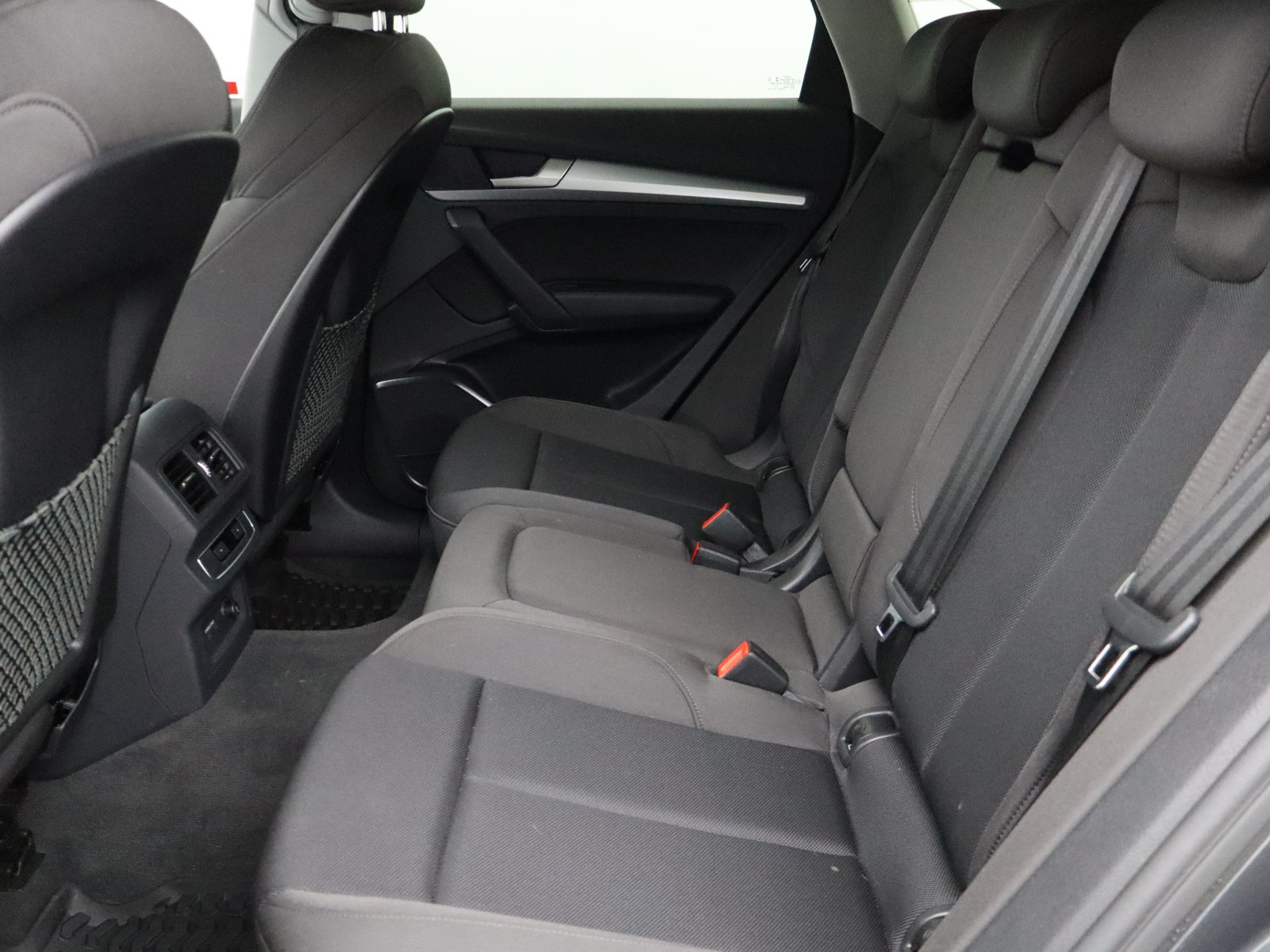 8 - Audi Q5 sportback 40 2.0 tdi mhev 12v s line plus quattro s tronic