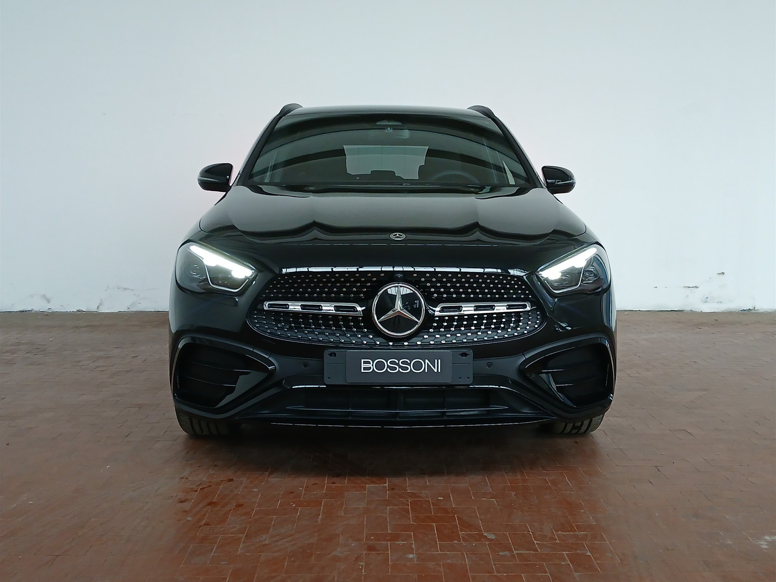 2 - Mercedes GLA 180 d amg line advanced plus 8g-dct