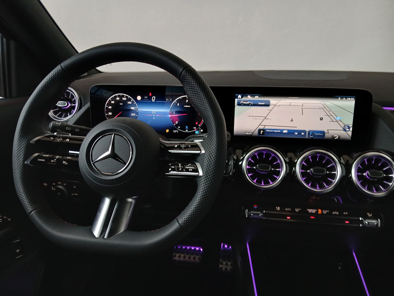 12 - Mercedes GLA 180 d amg line advanced plus 8g-dct