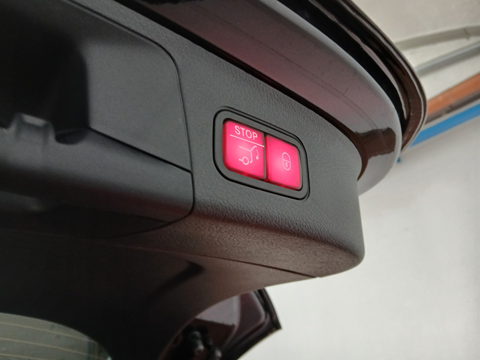 18 - Mercedes GLA 180 d amg line advanced plus 8g-dct