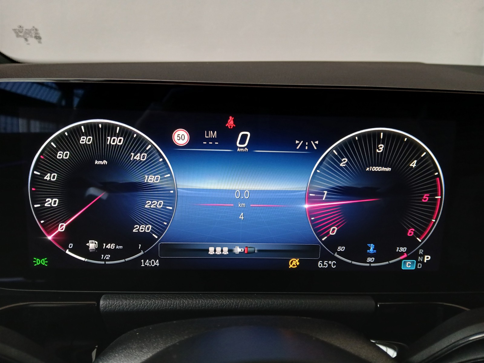 9 - Mercedes GLA 200 d amg line extra 8g-dct