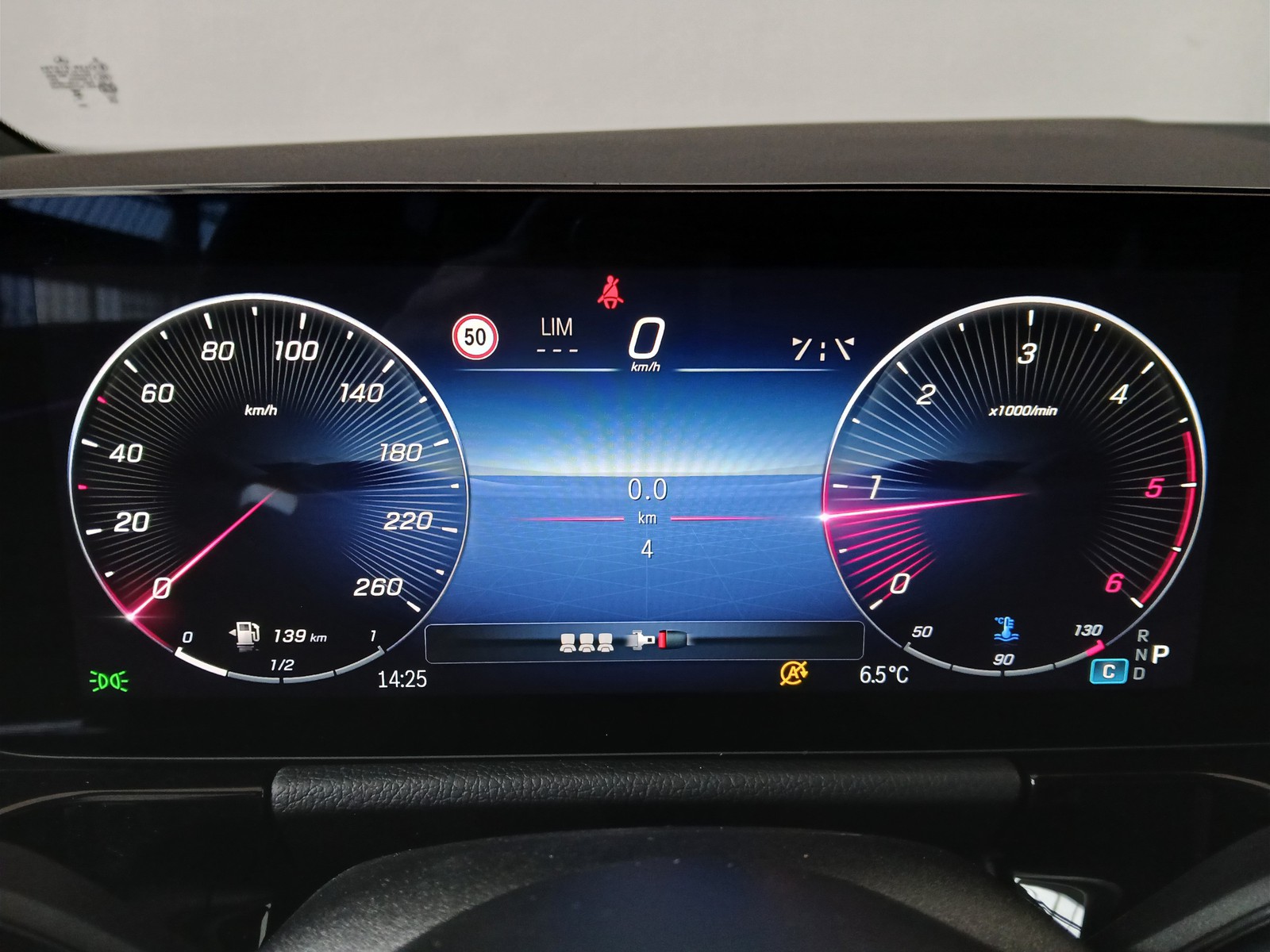 9 - Mercedes GLA 180 d amg line advanced plus 8g-dct