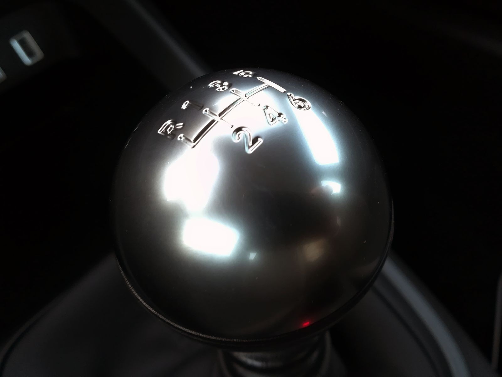 18 - Jeep Avenger 1.2 turbo 100cv longitude fwd