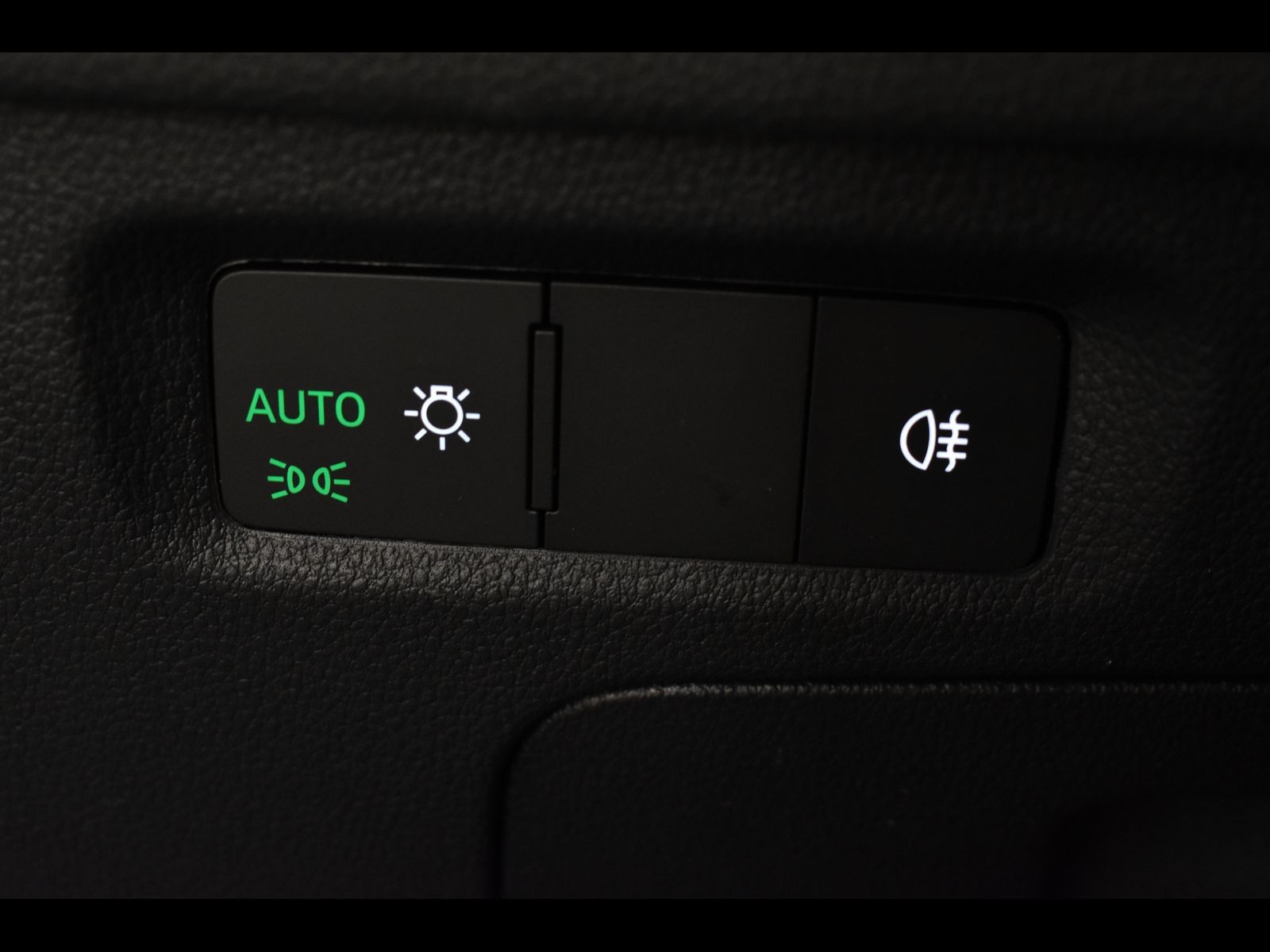 17 - Skoda Octavia wagon 2.0 tdi 150cv executive dsg