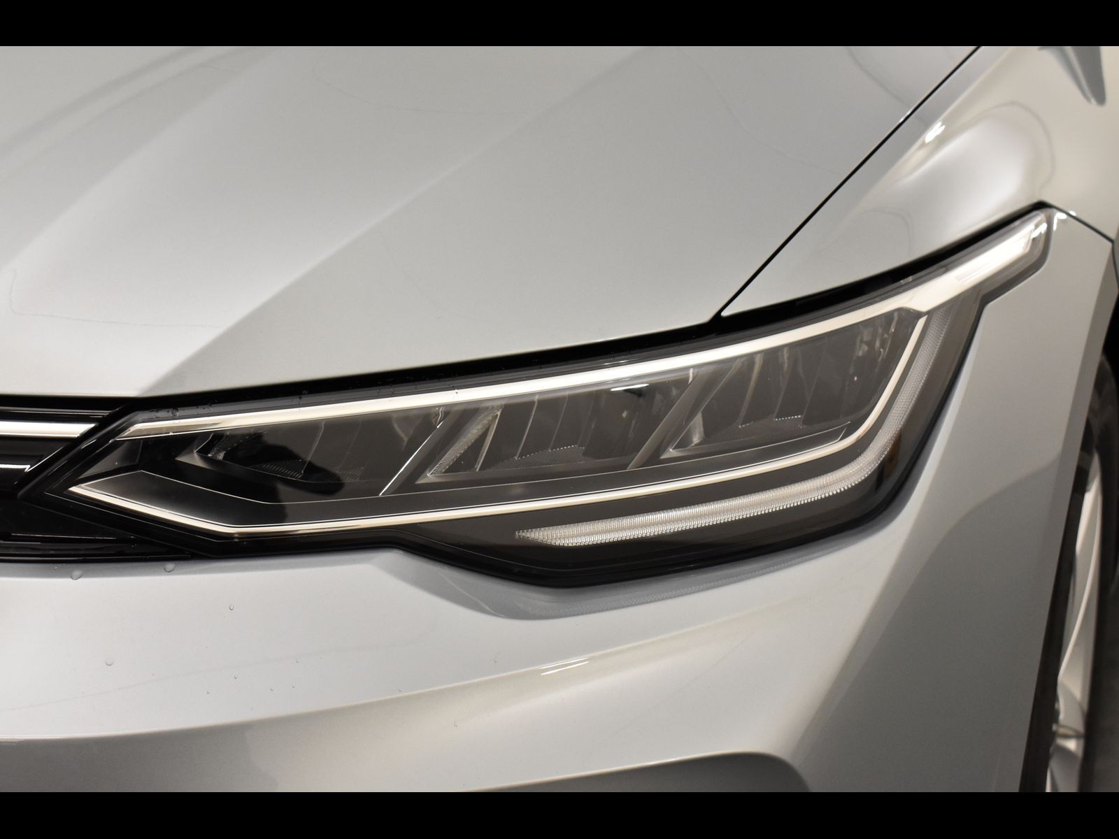 14 - Volkswagen Golf 2.0 tdi scr 115cv life