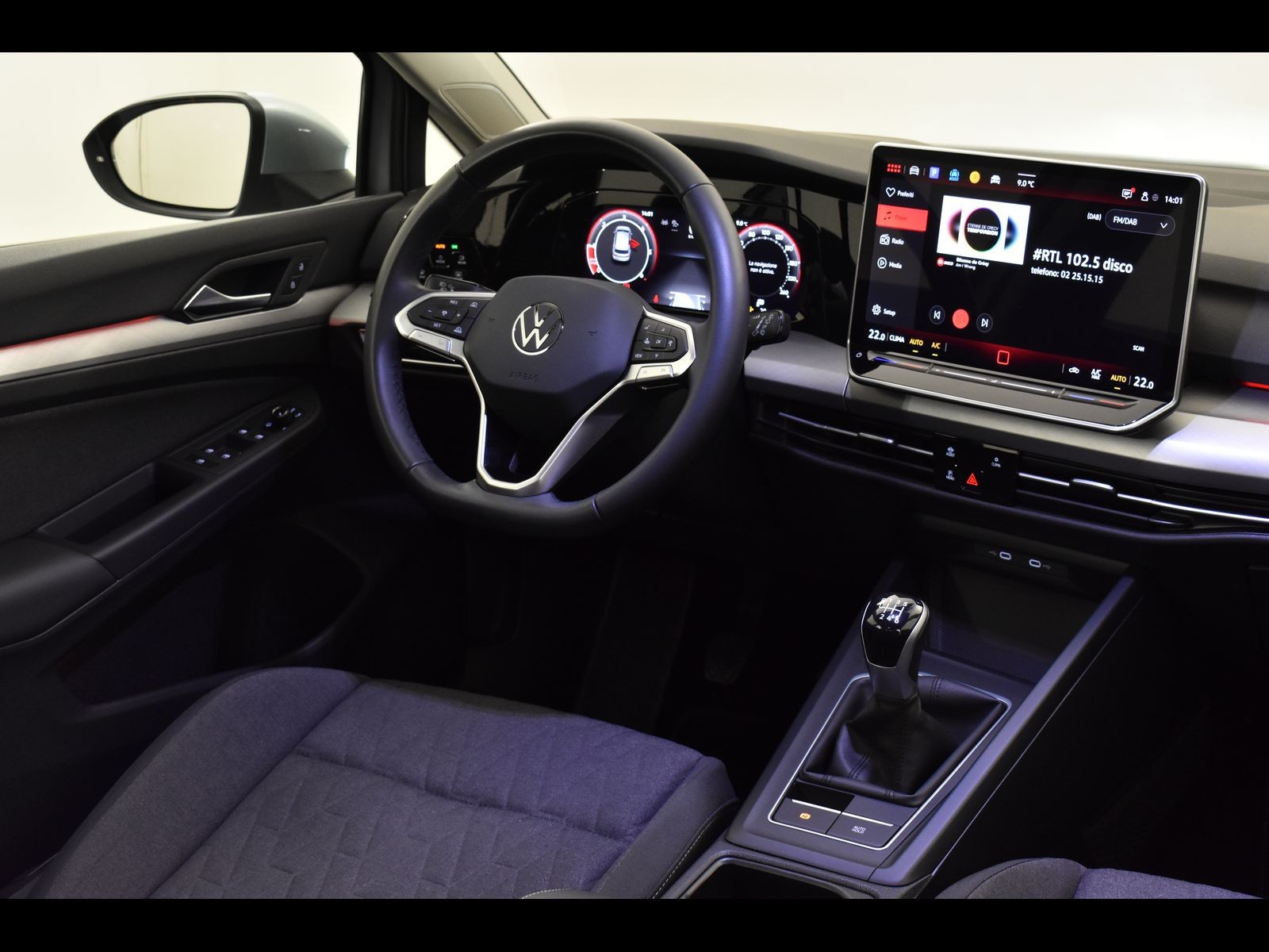 6 - Volkswagen Golf 2.0 tdi scr 115cv life