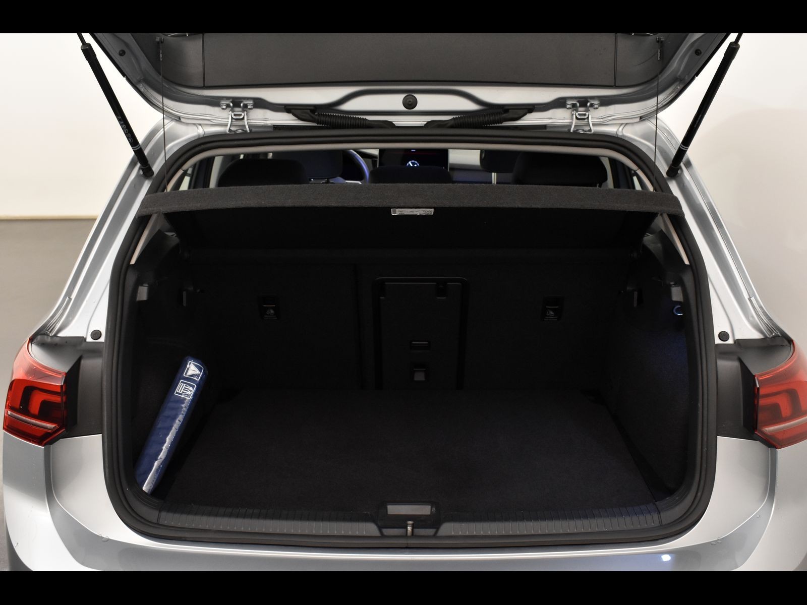 10 - Volkswagen Golf 2.0 tdi scr 115cv life