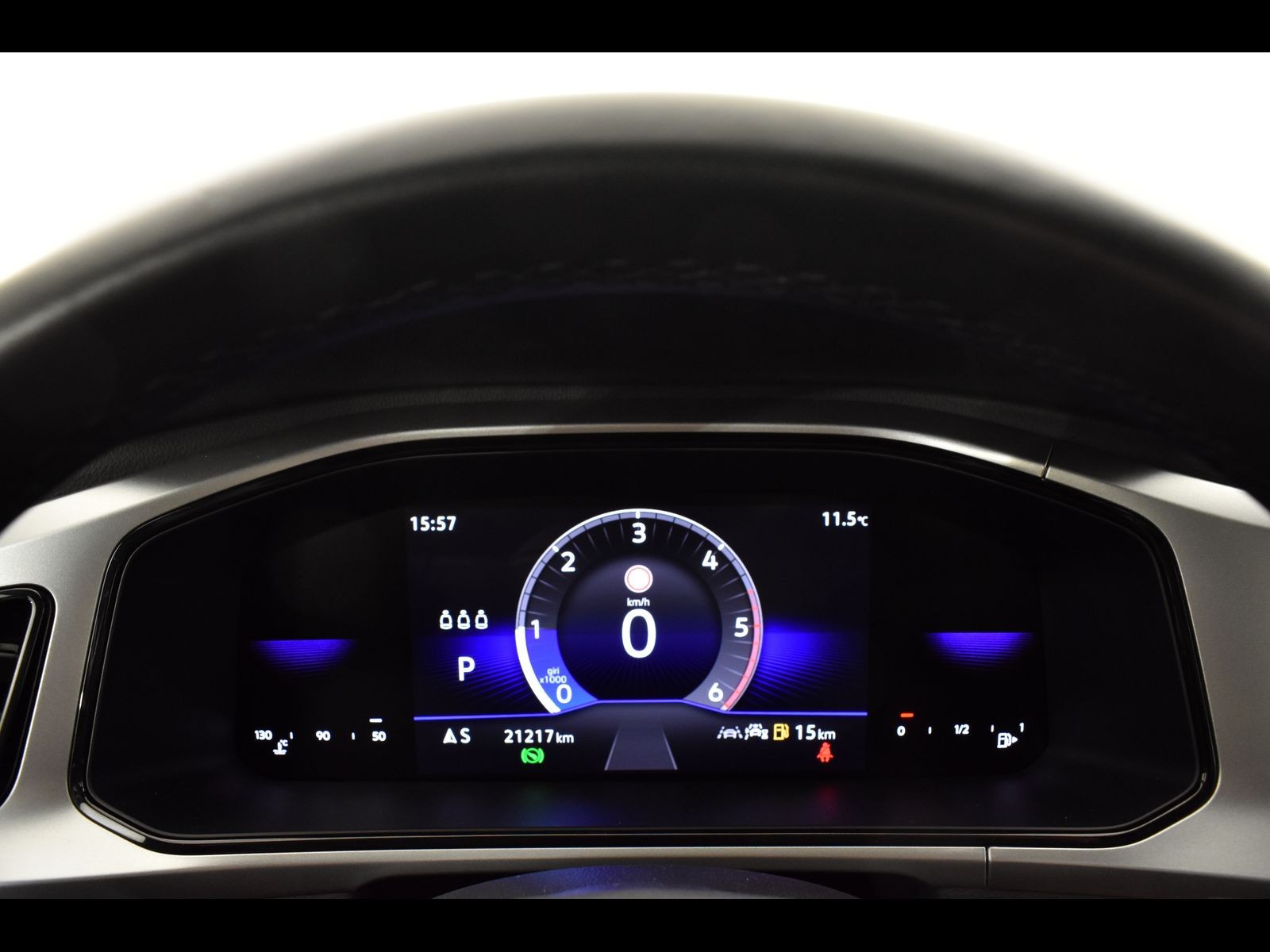 18 - Volkswagen T-Roc 2.0 tdi scr 150cv life dsg