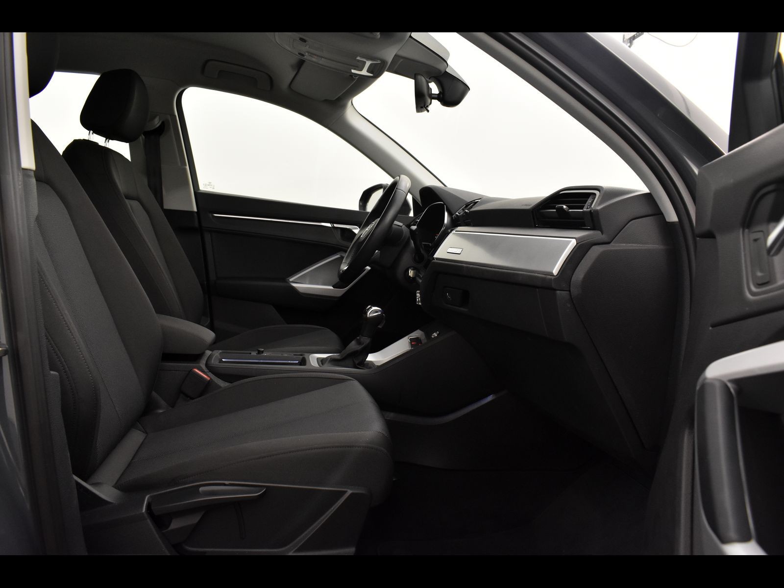 14 - Audi Q3 40 2.0 tdi 200cv business advanced quattro s tronic