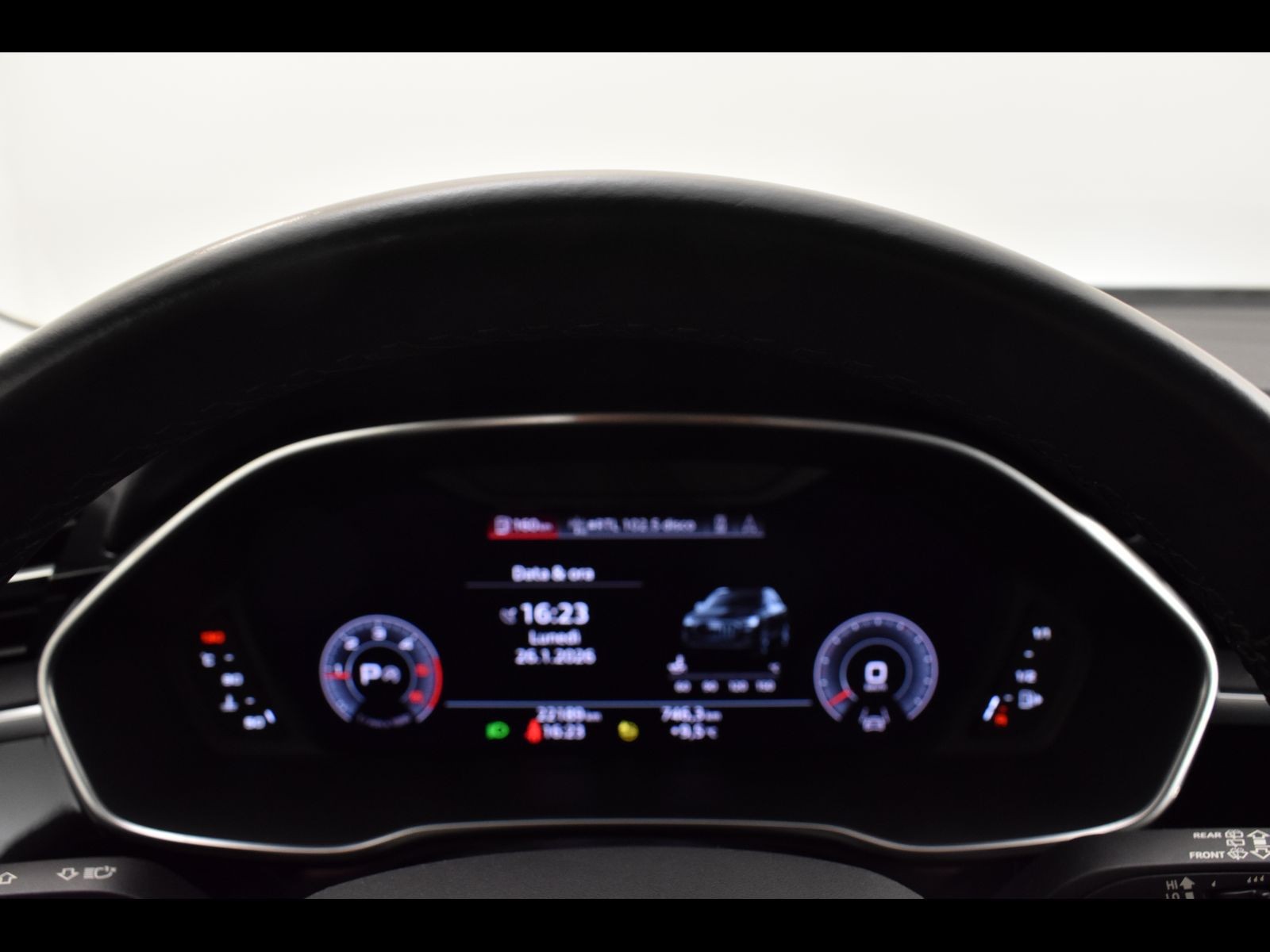 15 - Audi Q3 40 2.0 tdi 200cv business advanced quattro s tronic