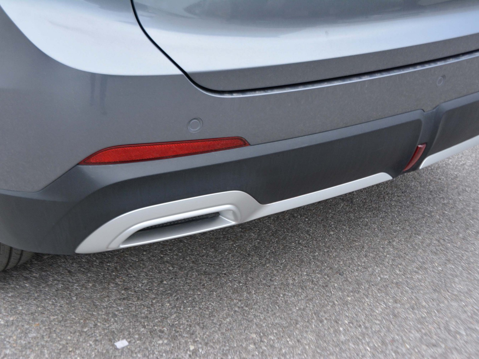 23 - Mg ZS 1.5 hybrid+ luxury auto