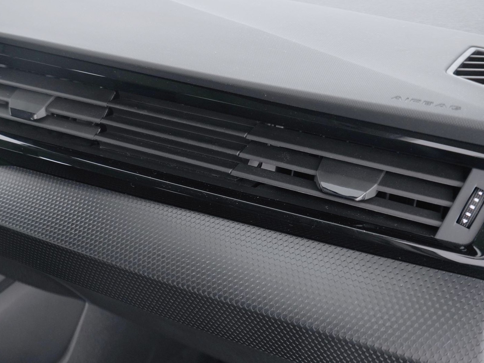 18 - Audi A1 sportback 25 1.0 tfsi admired advanced s tronic my20