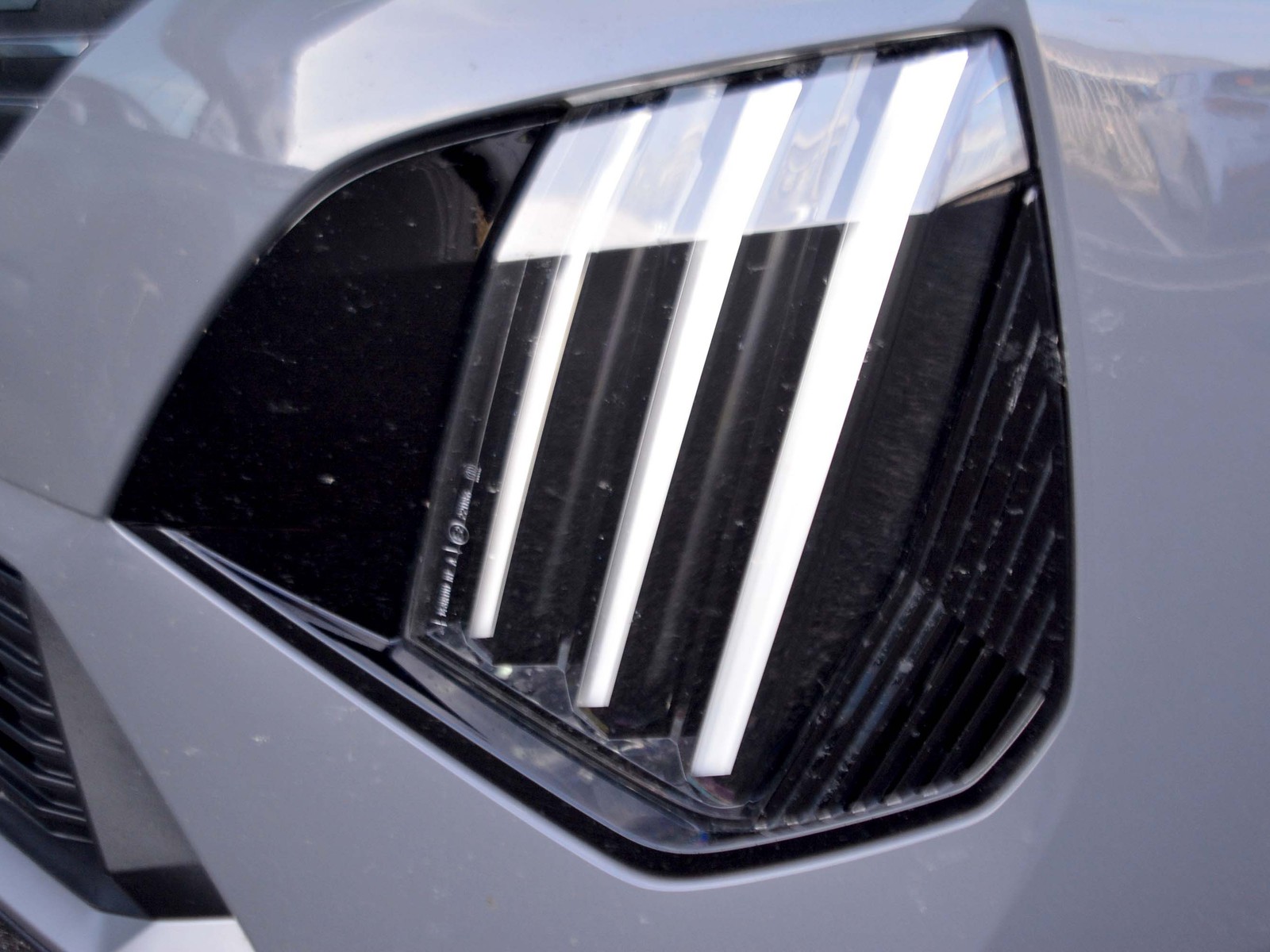 22 - Peugeot 2008 1.2 puretech 130cv gt eat8 s&s