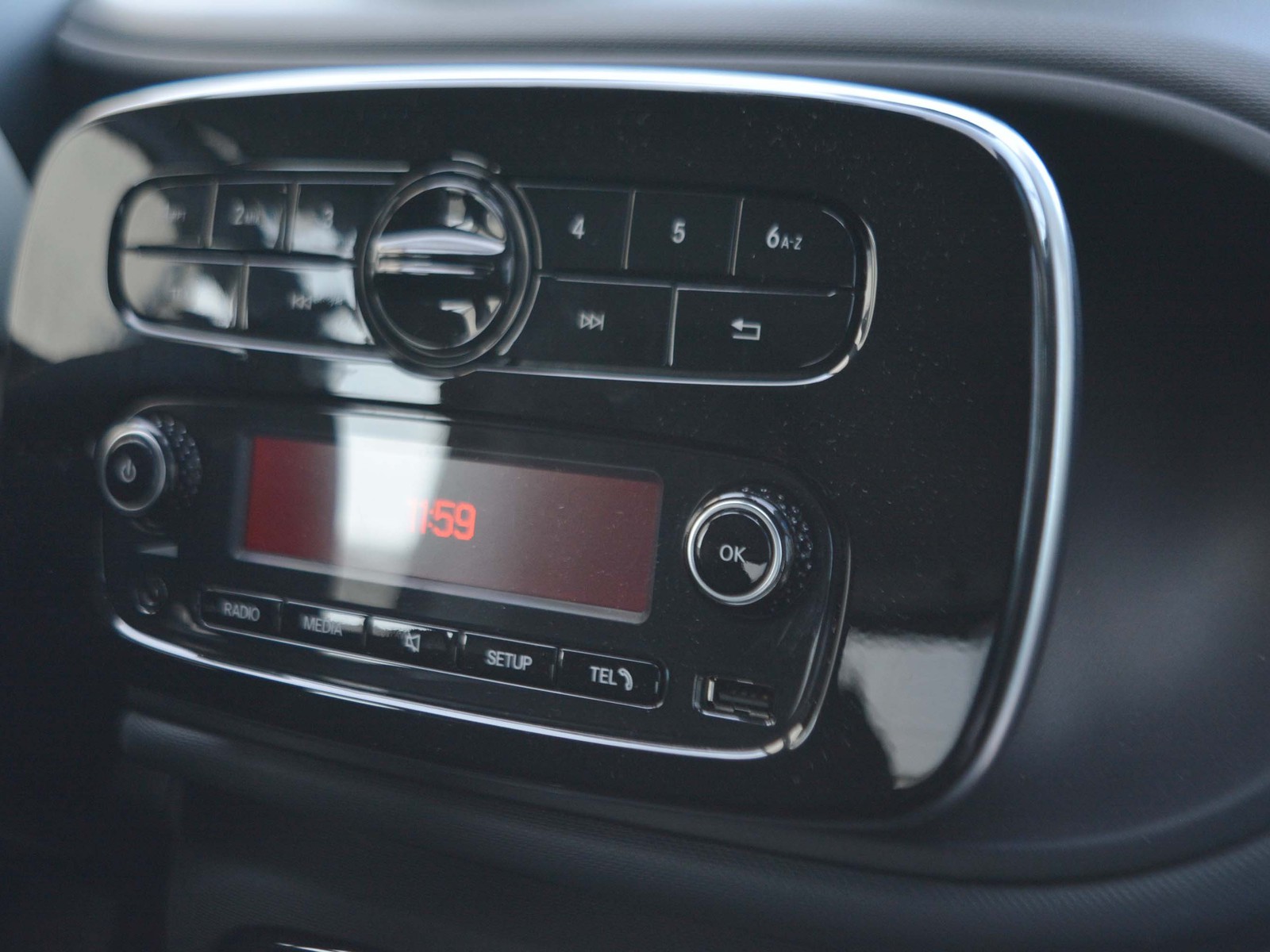 10 - Smart Fortwo coupe 1.0 71cv youngster twinamic my18