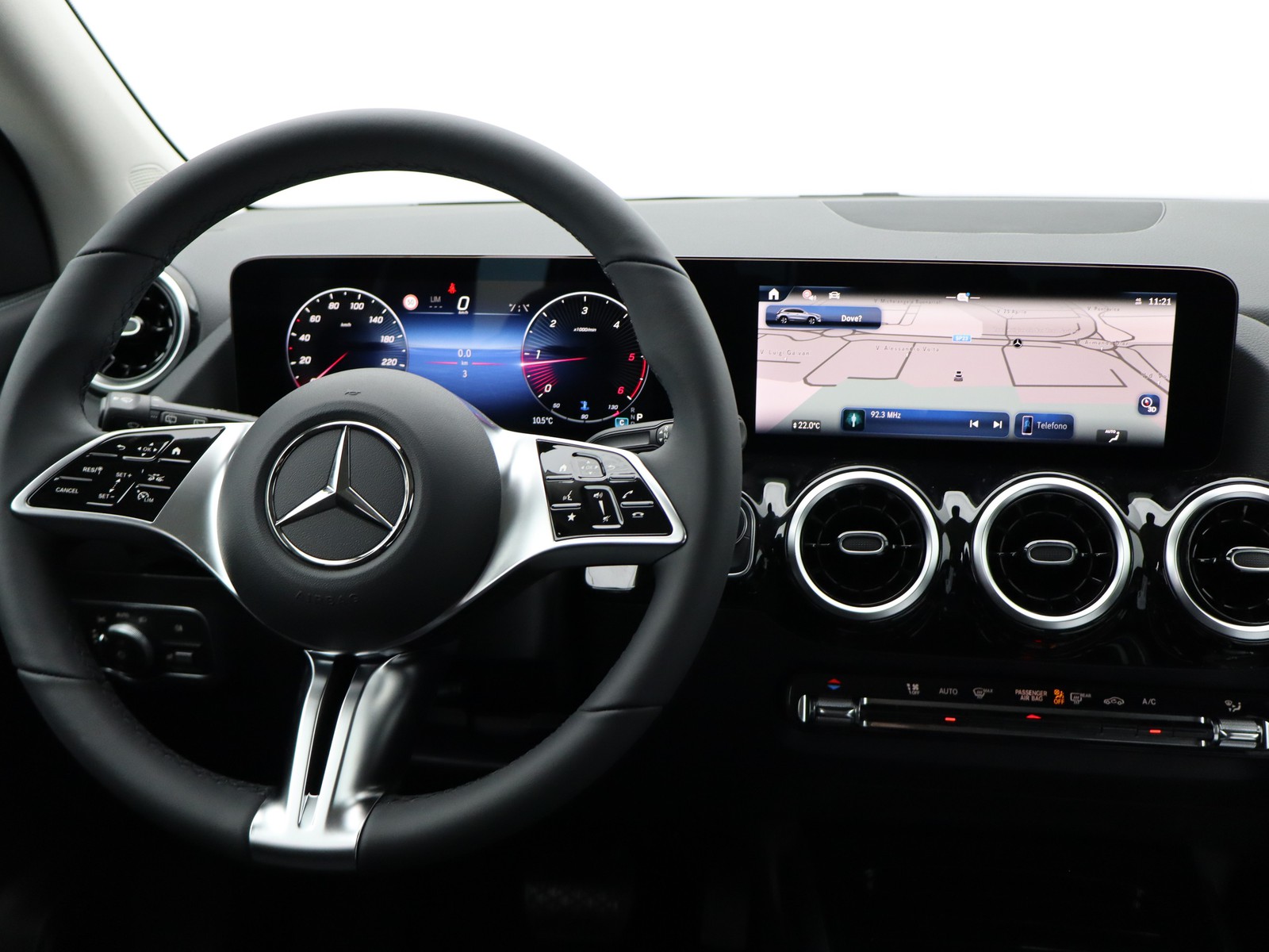 12 - Mercedes GLA 200 d progressive advanced 8g-dct