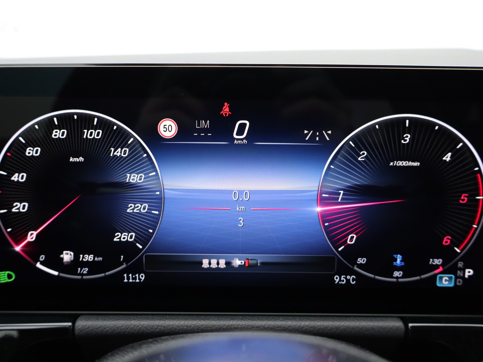 9 - Mercedes GLA 200 d progressive advanced 8g-dct