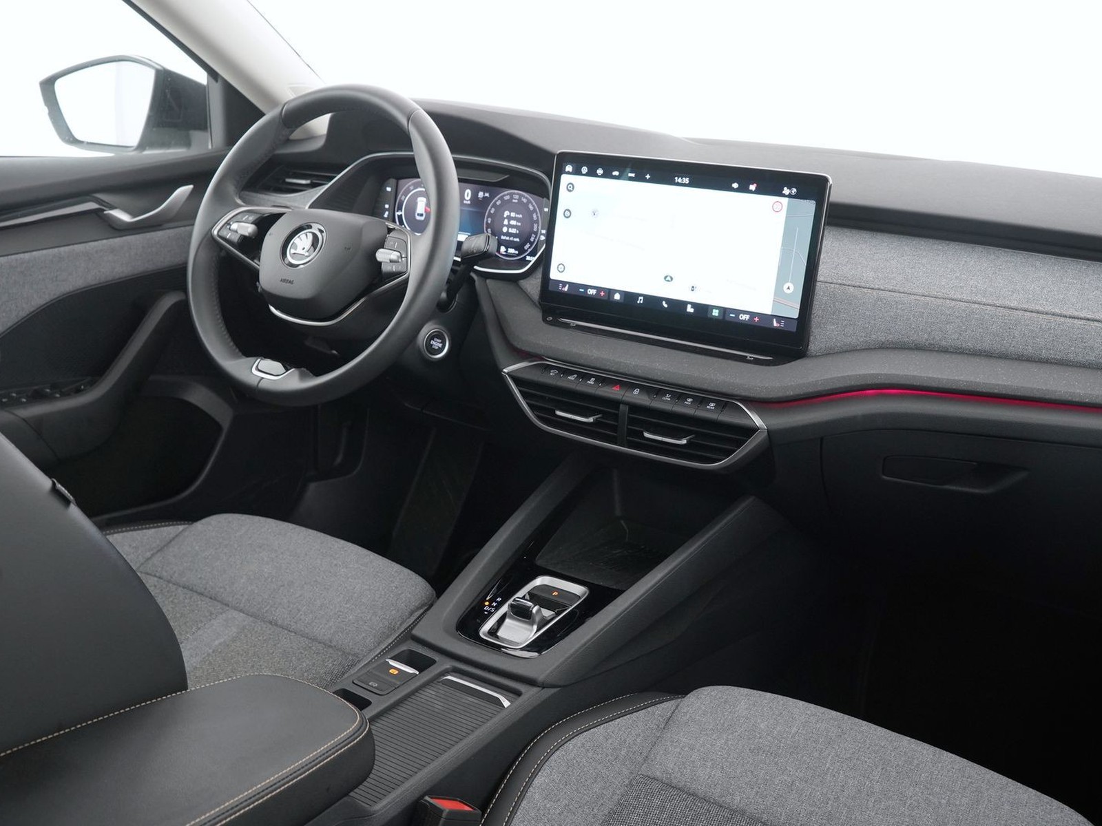 6 - Skoda Octavia wagon 2.0 tdi 150cv style dsg