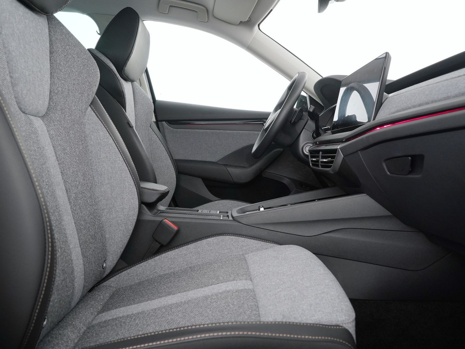 8 - Skoda Octavia wagon 2.0 tdi 150cv style dsg