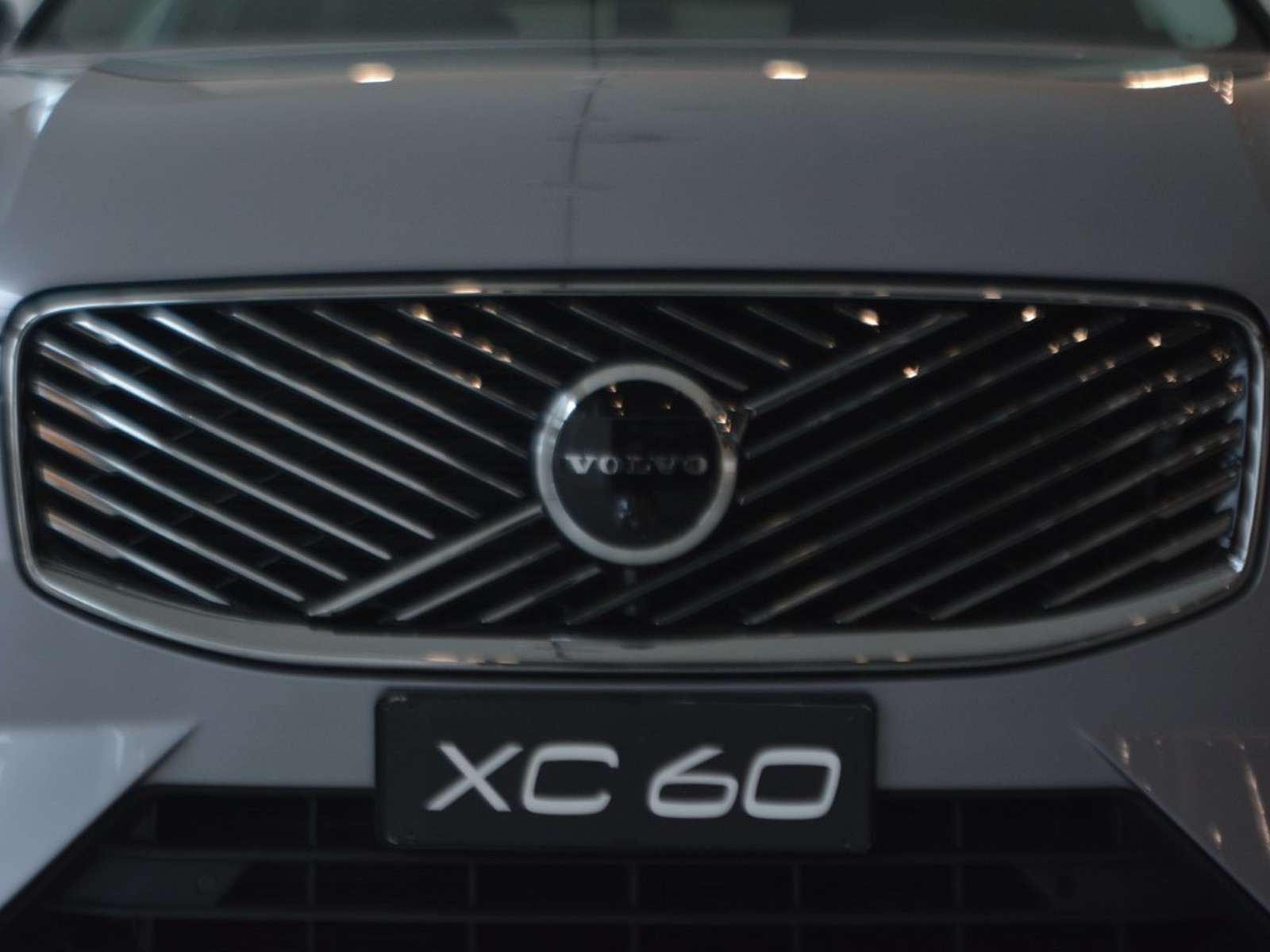 22 - Volvo XC60 2.0 t6 plug-in hybrid core awd automatico