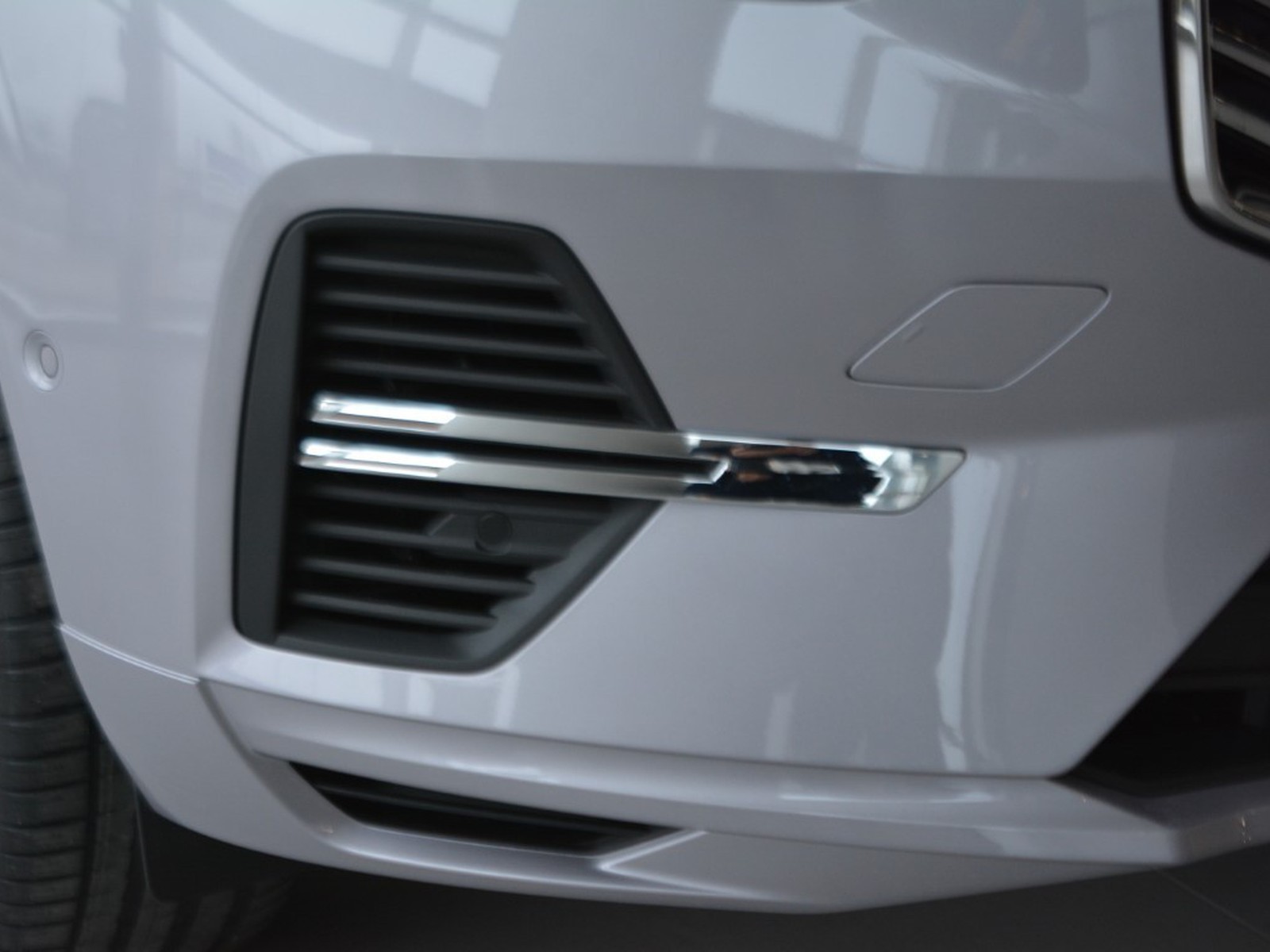 24 - Volvo XC60 2.0 t6 plug-in hybrid core awd automatico