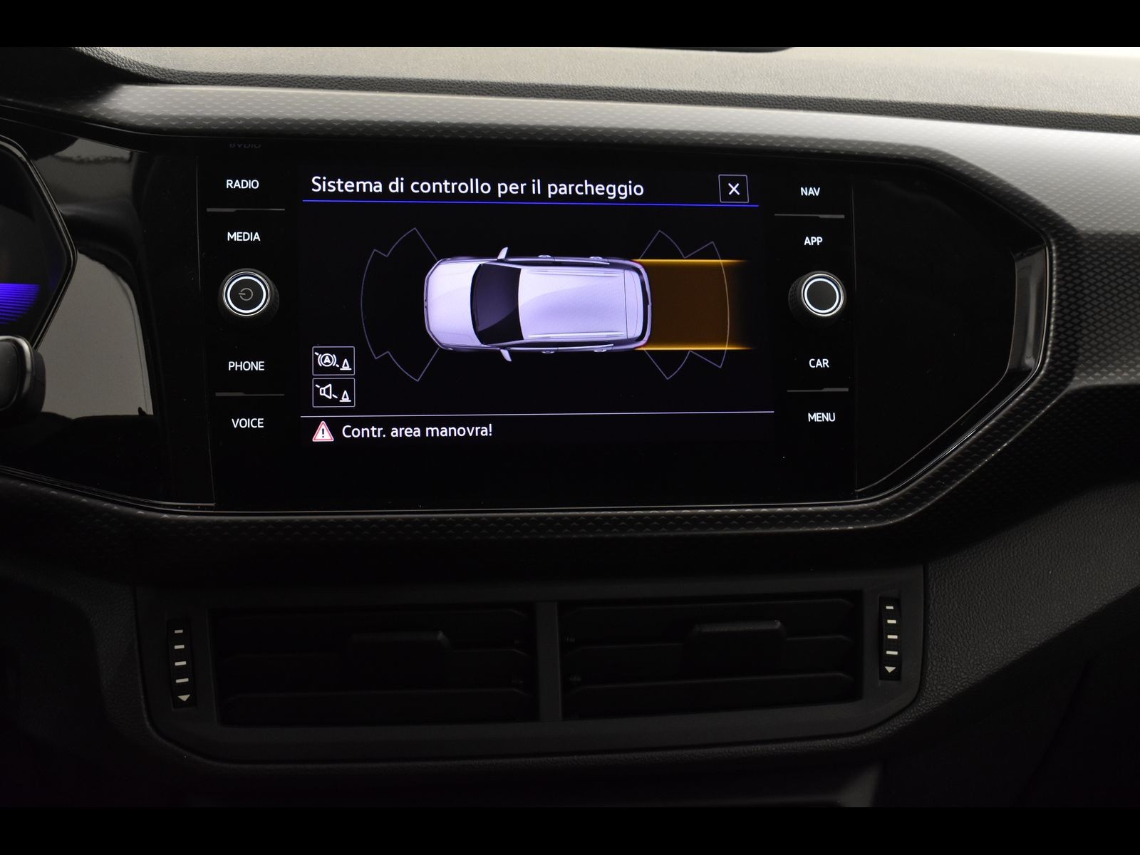 24 - Volkswagen T-Cross 1.0 tsi 110cv style dsg