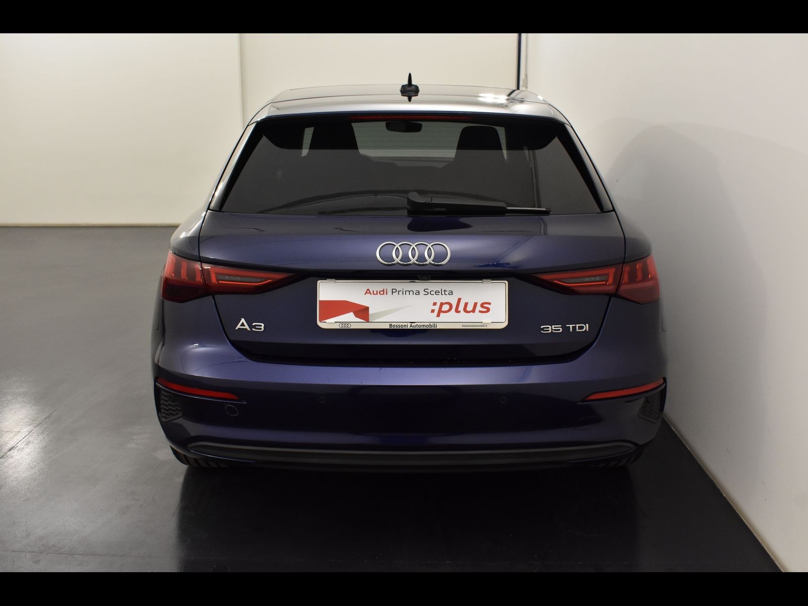 12 - Audi A3 sportback 35 2.0 tdi business s tronic