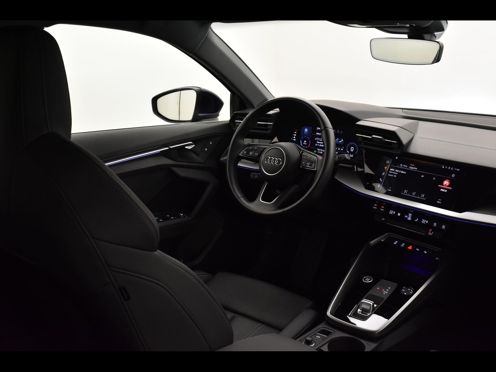 4 - Audi A3 sportback 35 2.0 tdi business s tronic