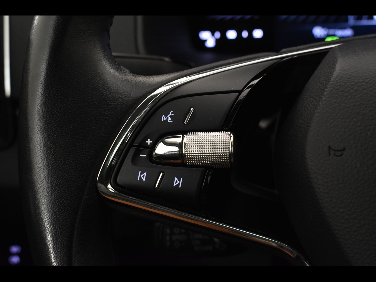 20 - Skoda Karoq 2.0 tdi evo scr 115cv executive dsg