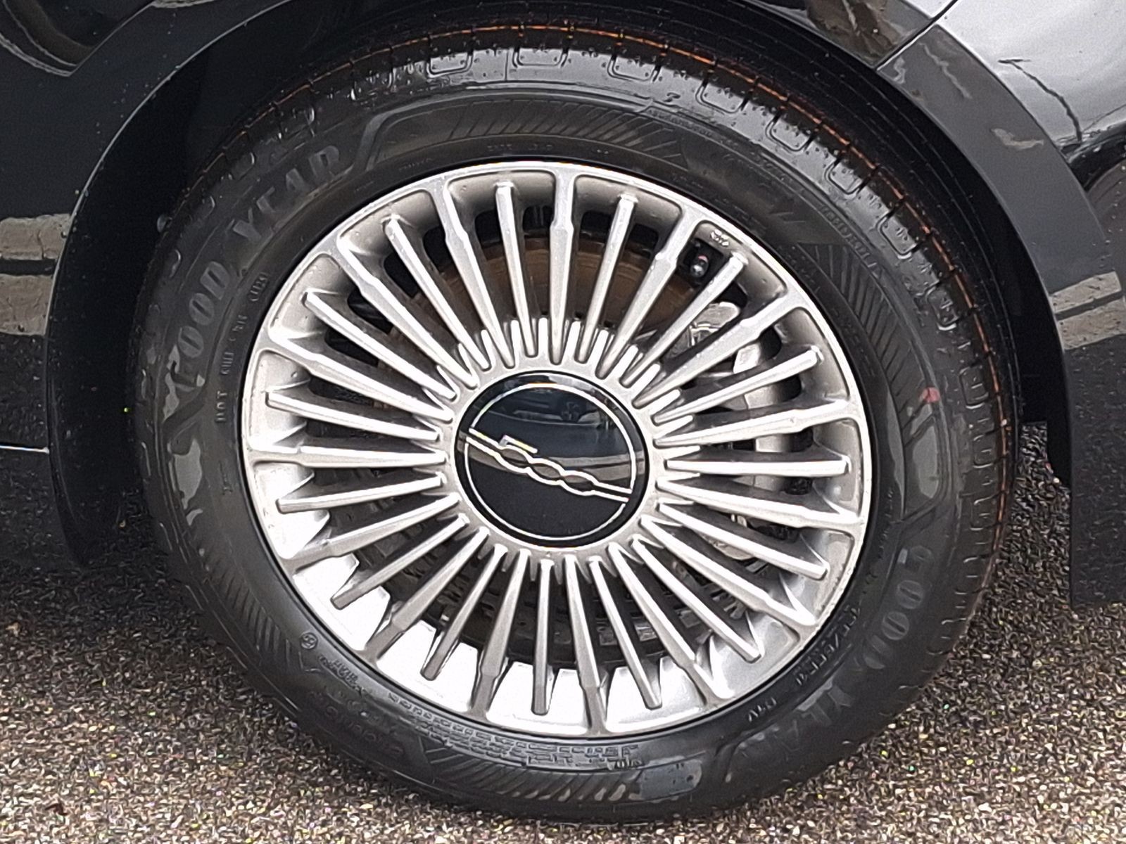 12 - Fiat 500 1.0 hybrid torino