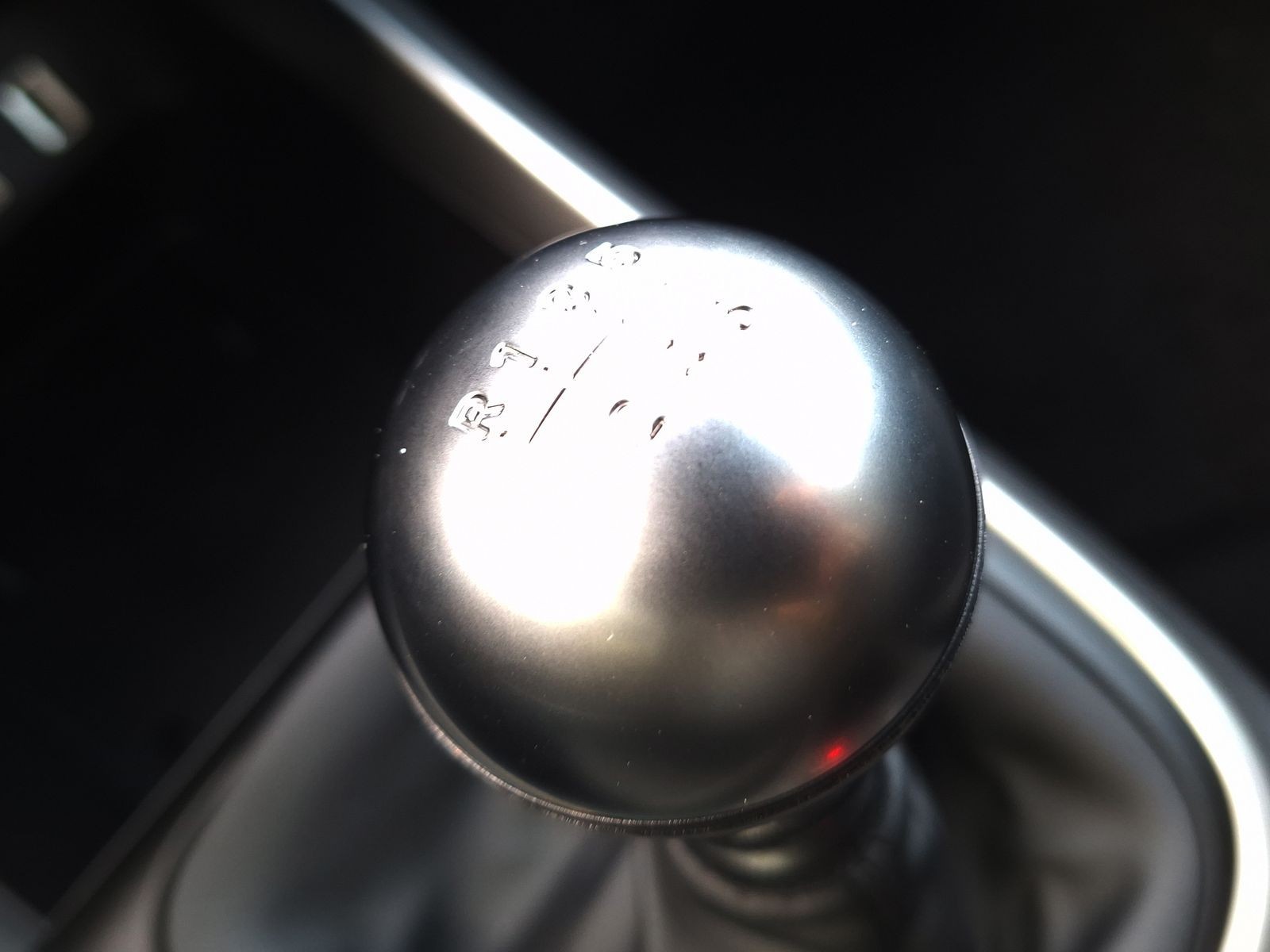 18 - Jeep Avenger 1.2 turbo 100cv summit fwd