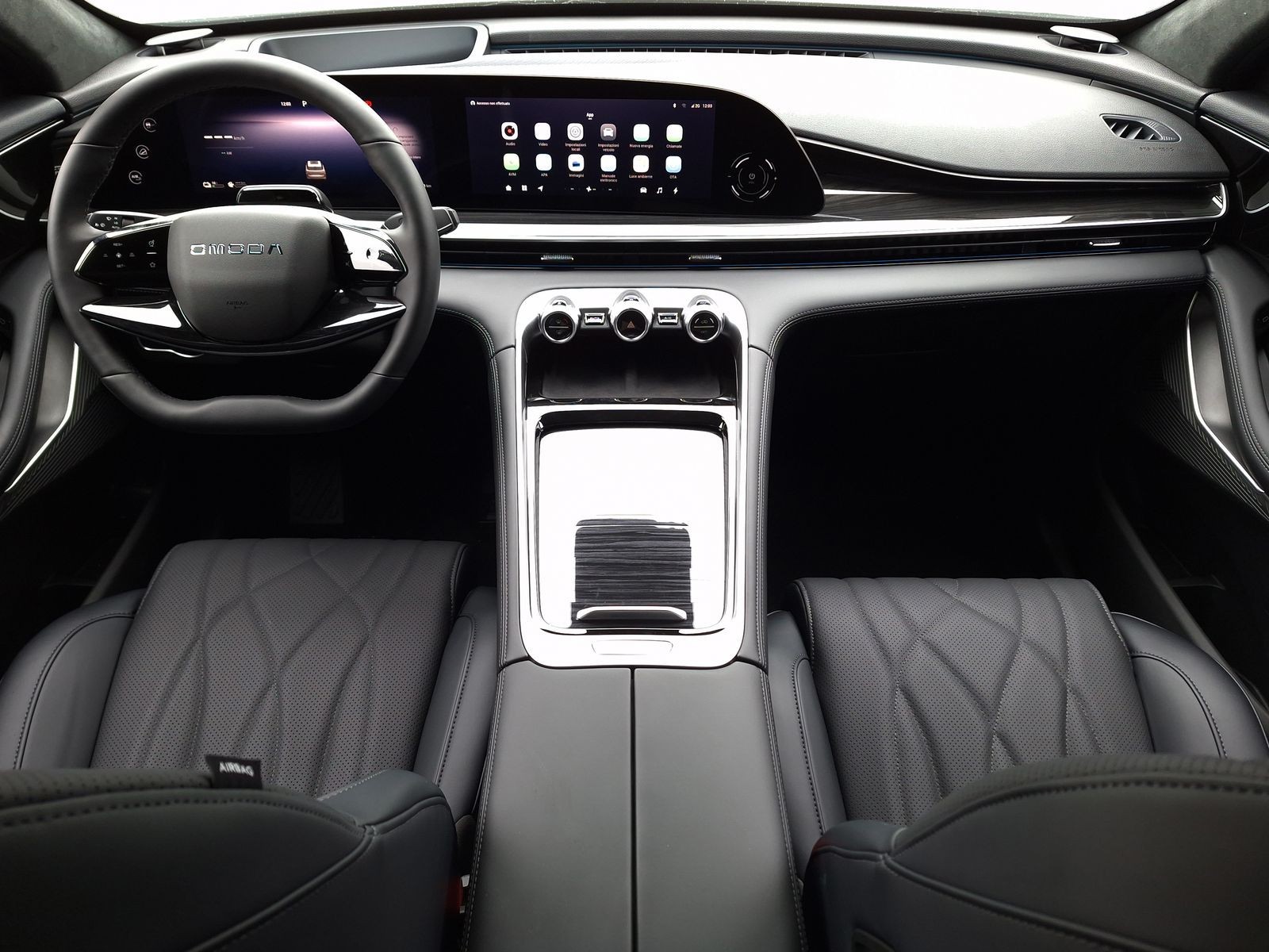 8 - Omoda 9 PHEV 1.5TGDI - Trazione AWD DHT3 Premium (AWD) - Interni Nero