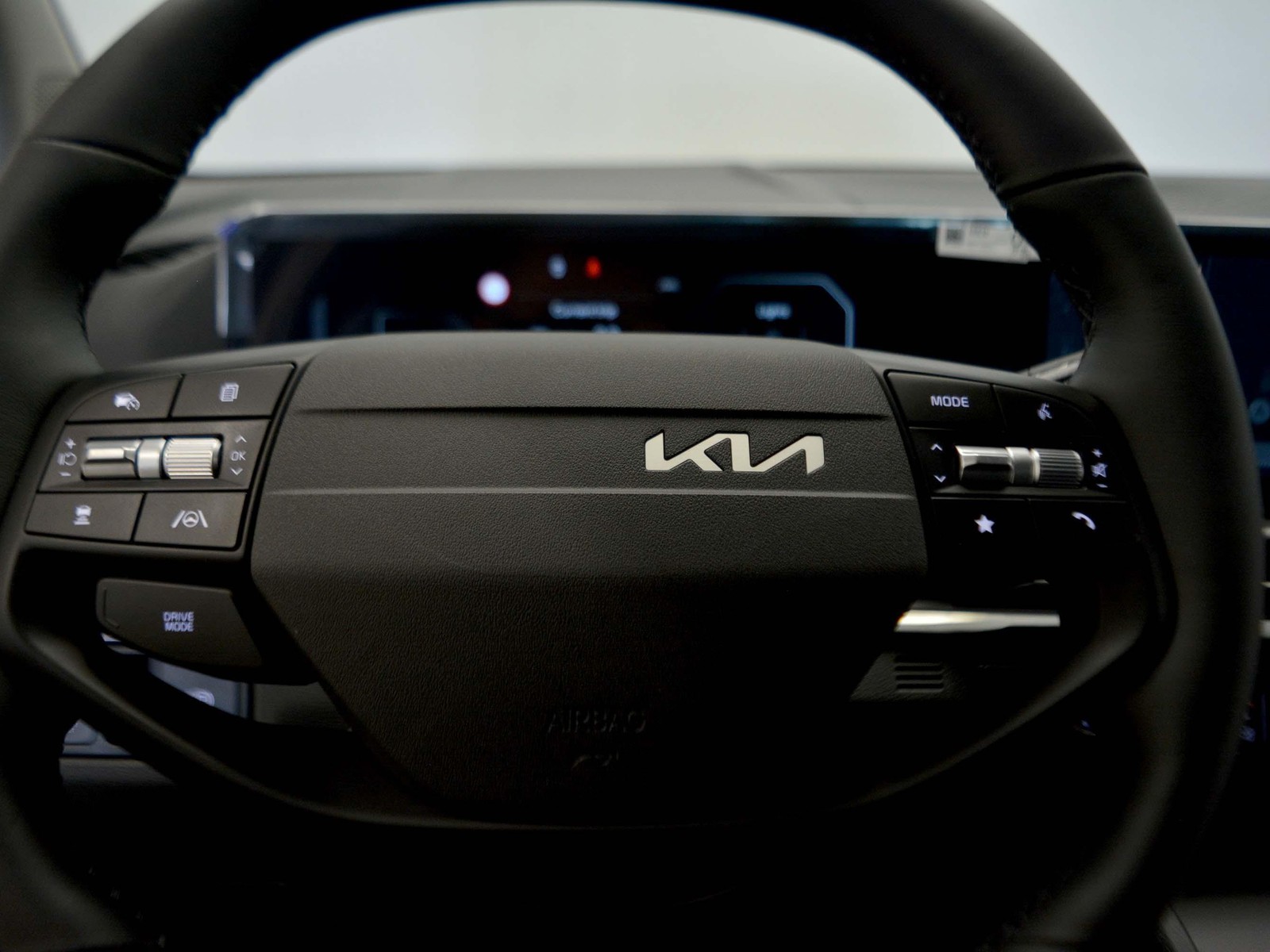 16 - Kia Sportage 1.6 t-gdi hev style 2wd at6