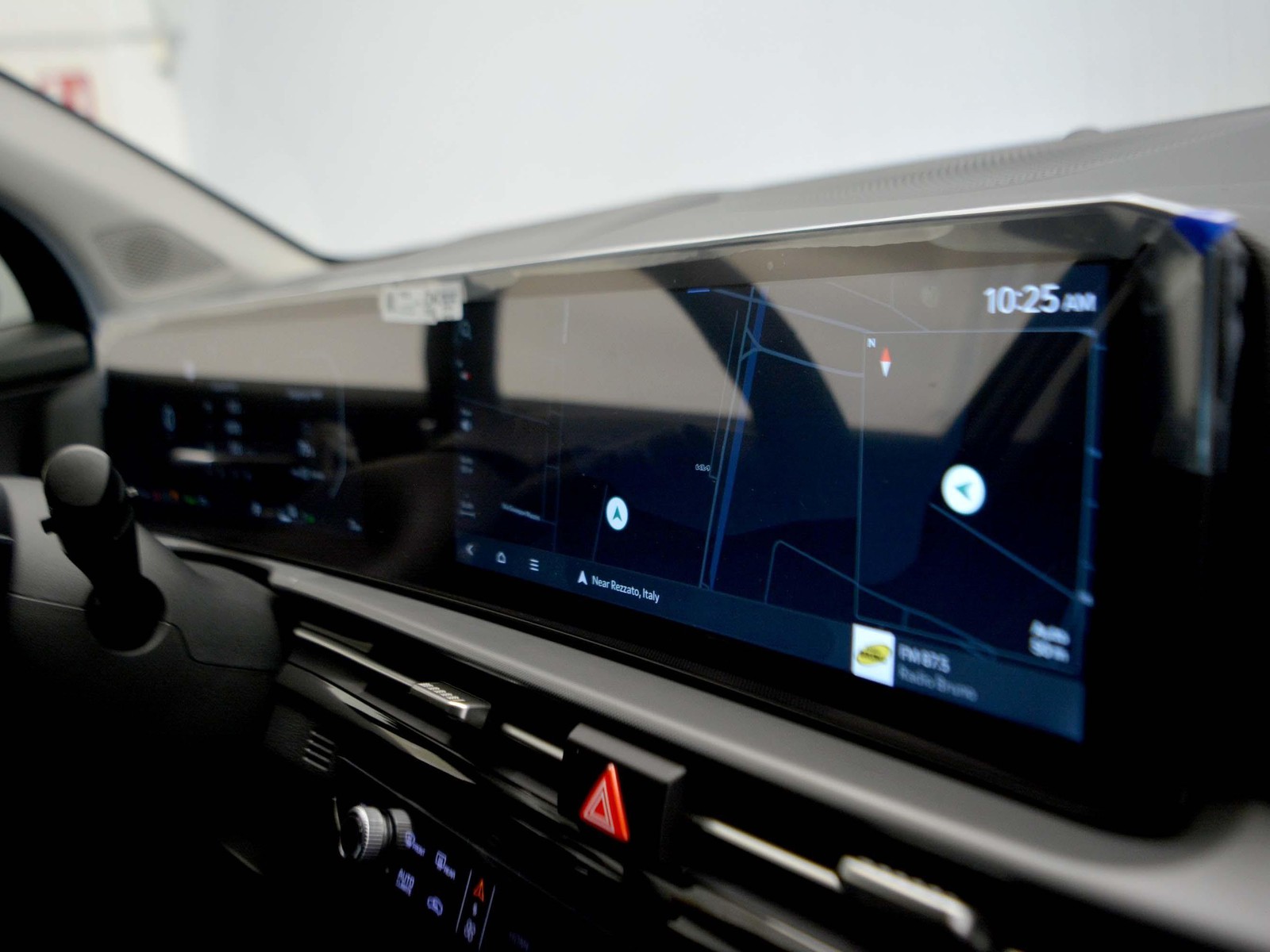 10 - Kia Sportage 1.6 t-gdi hev style 2wd at6