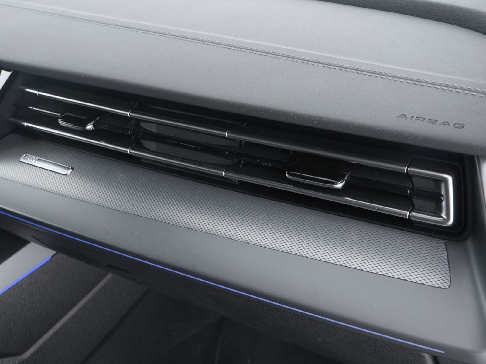 18 - Audi A3 sportback 2.0 tdi 150cv s line edition s tronic