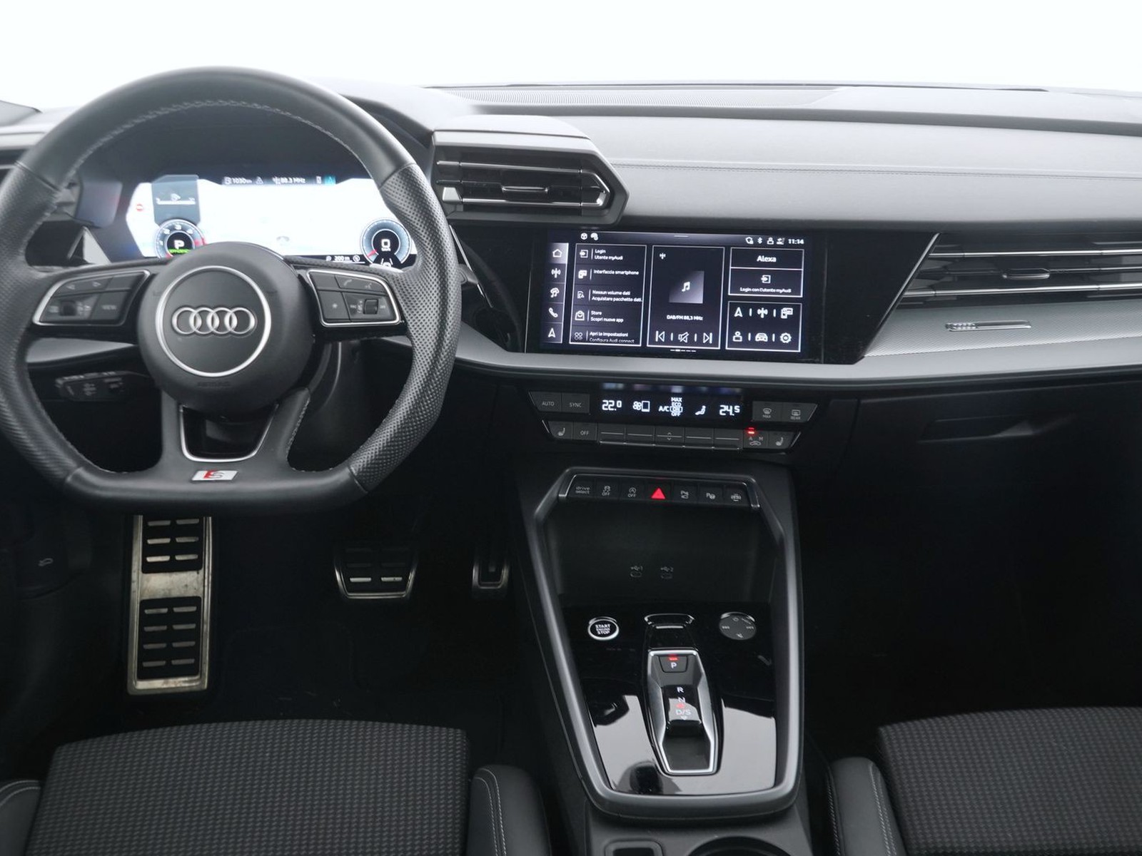 3 - Audi A3 sportback 2.0 tdi 150cv s line edition s tronic