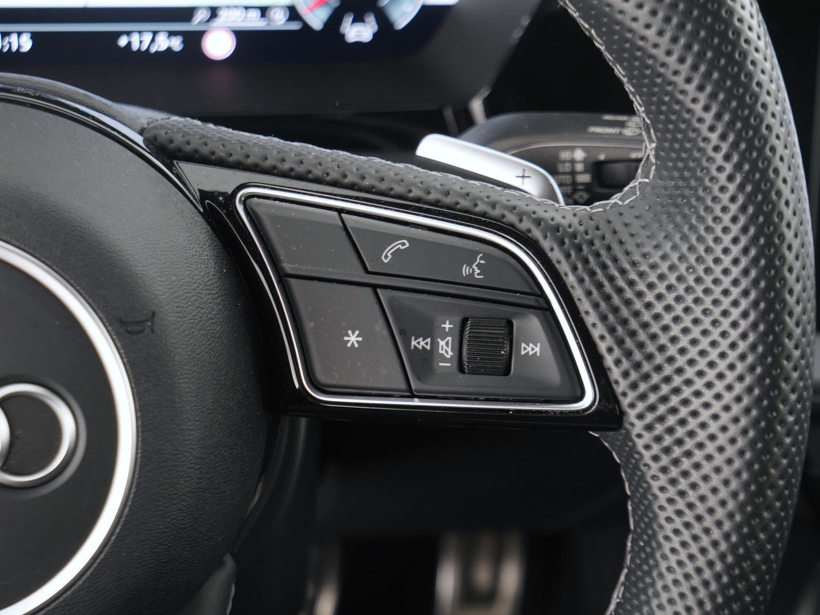 9 - Audi A3 sportback 2.0 tdi 150cv s line edition s tronic