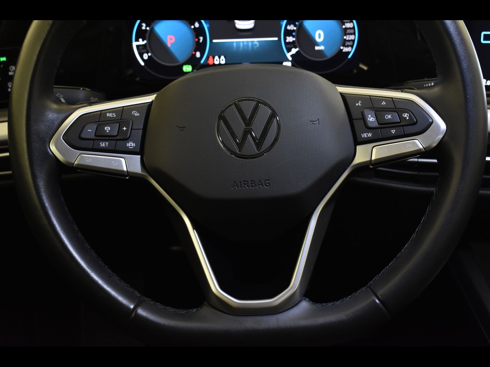 15 - Volkswagen Golf 1.0 etsi evo 110cv life dsg